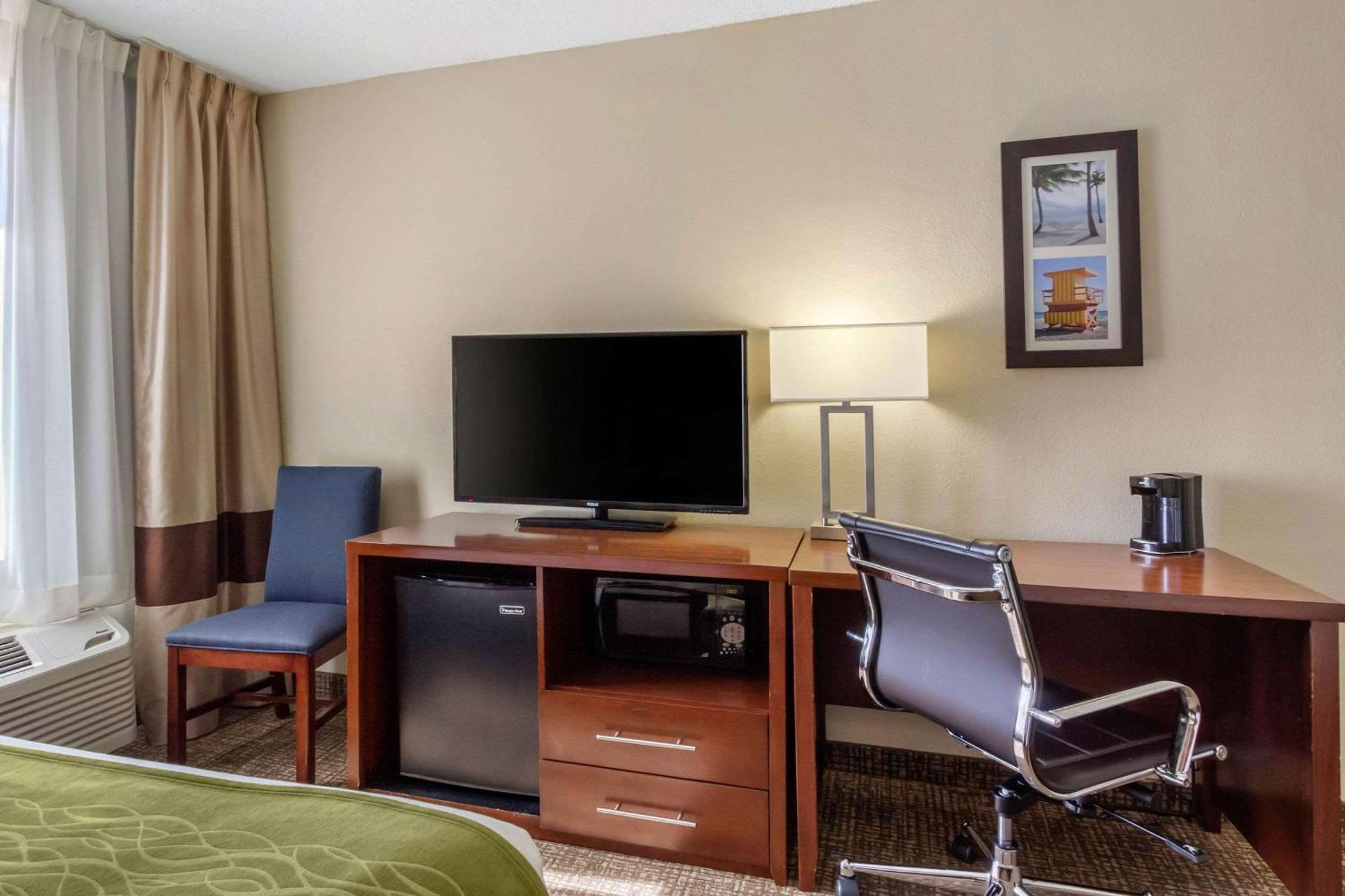Double Room Two Double Beds Non-Smoking