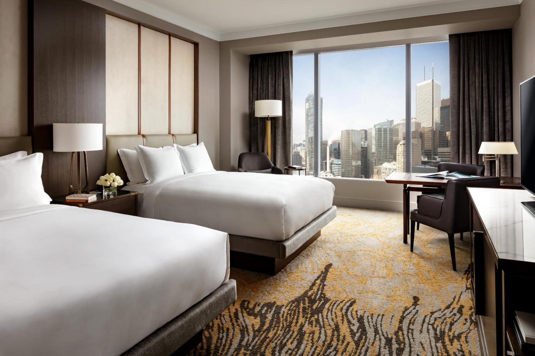 Lake Ontario View Room 2 Queen beds