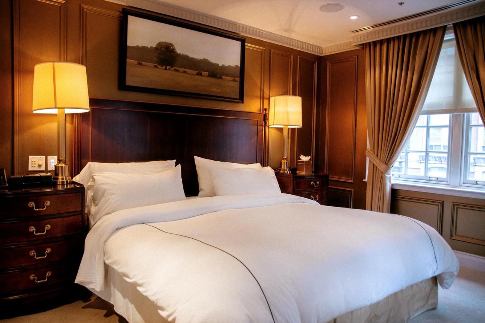 Corner One-Bedroom Suite
