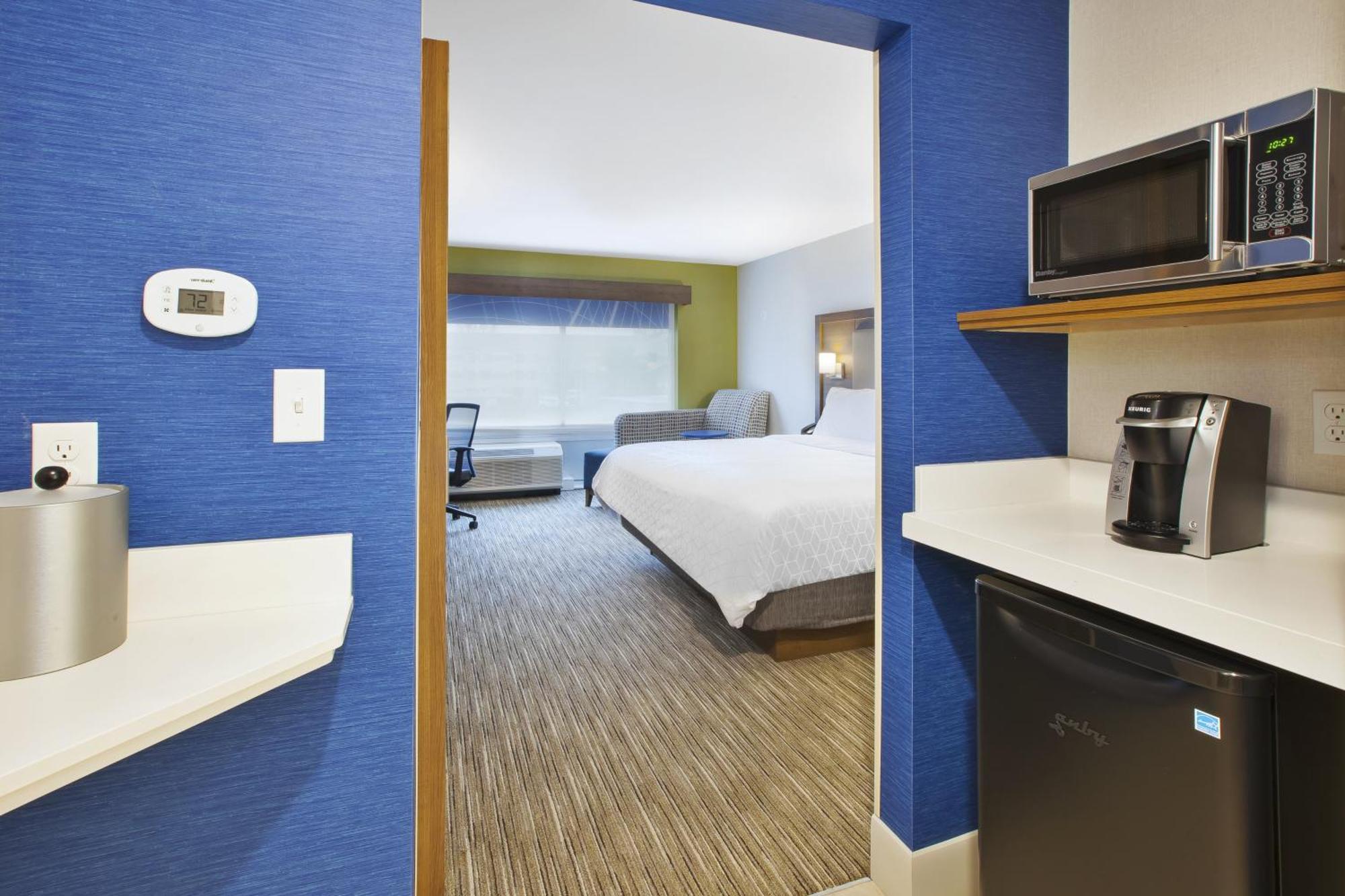 Standard King Room