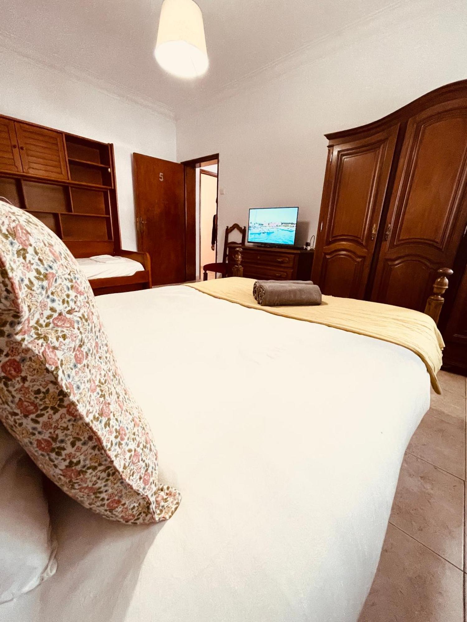 Basic Triple Room