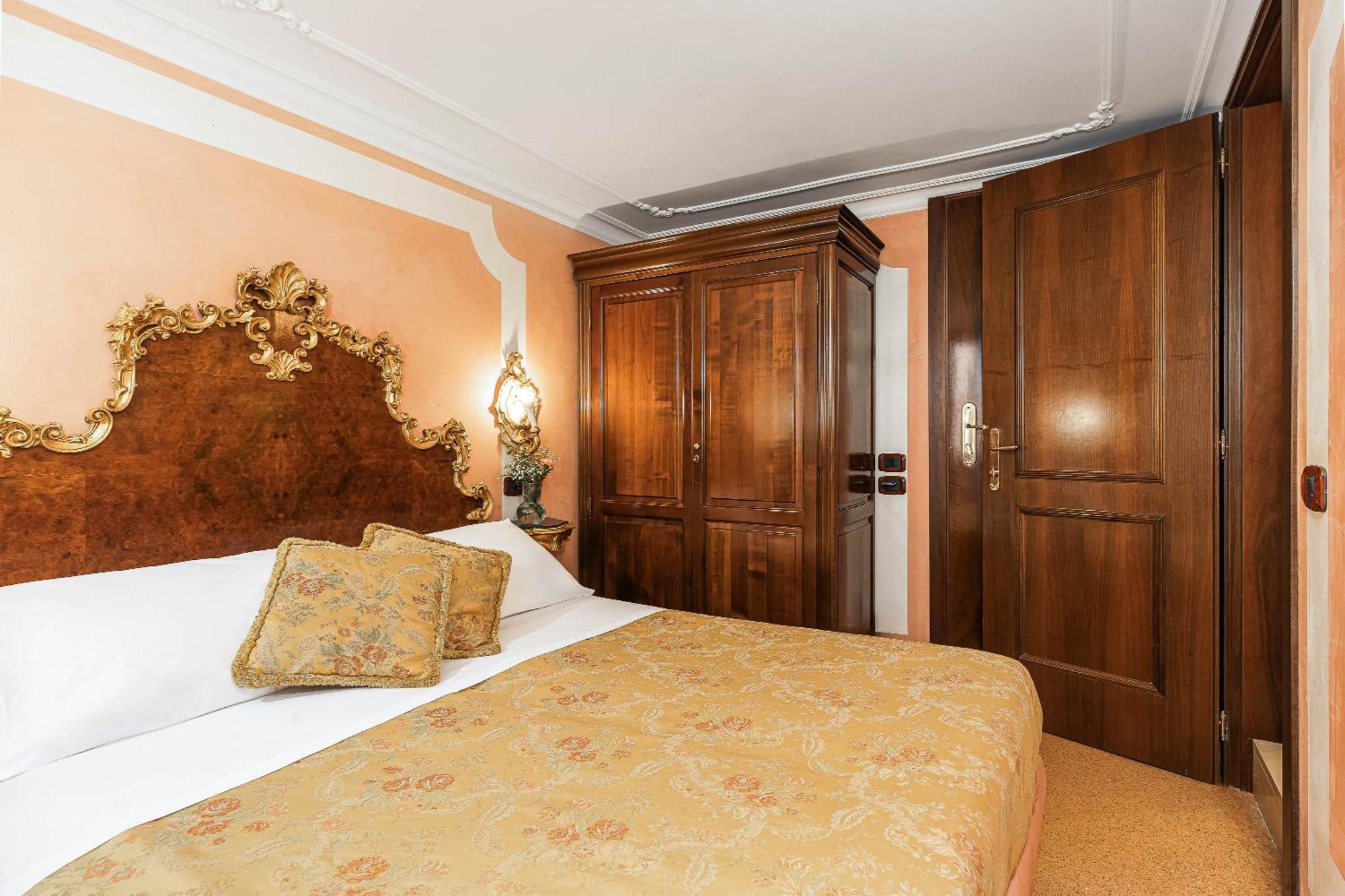 Classic Double or Twin Room
