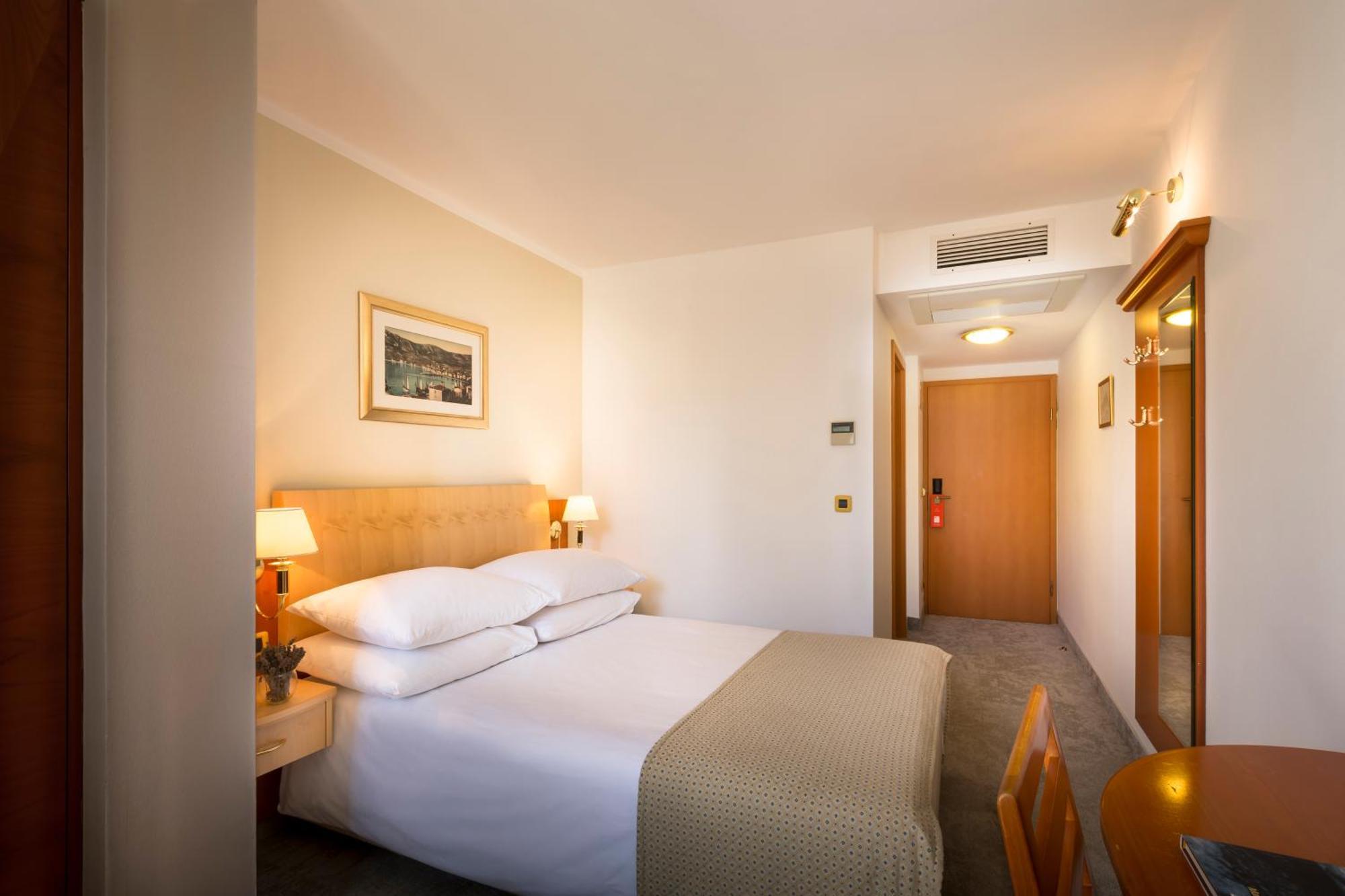 Room Seaside 11