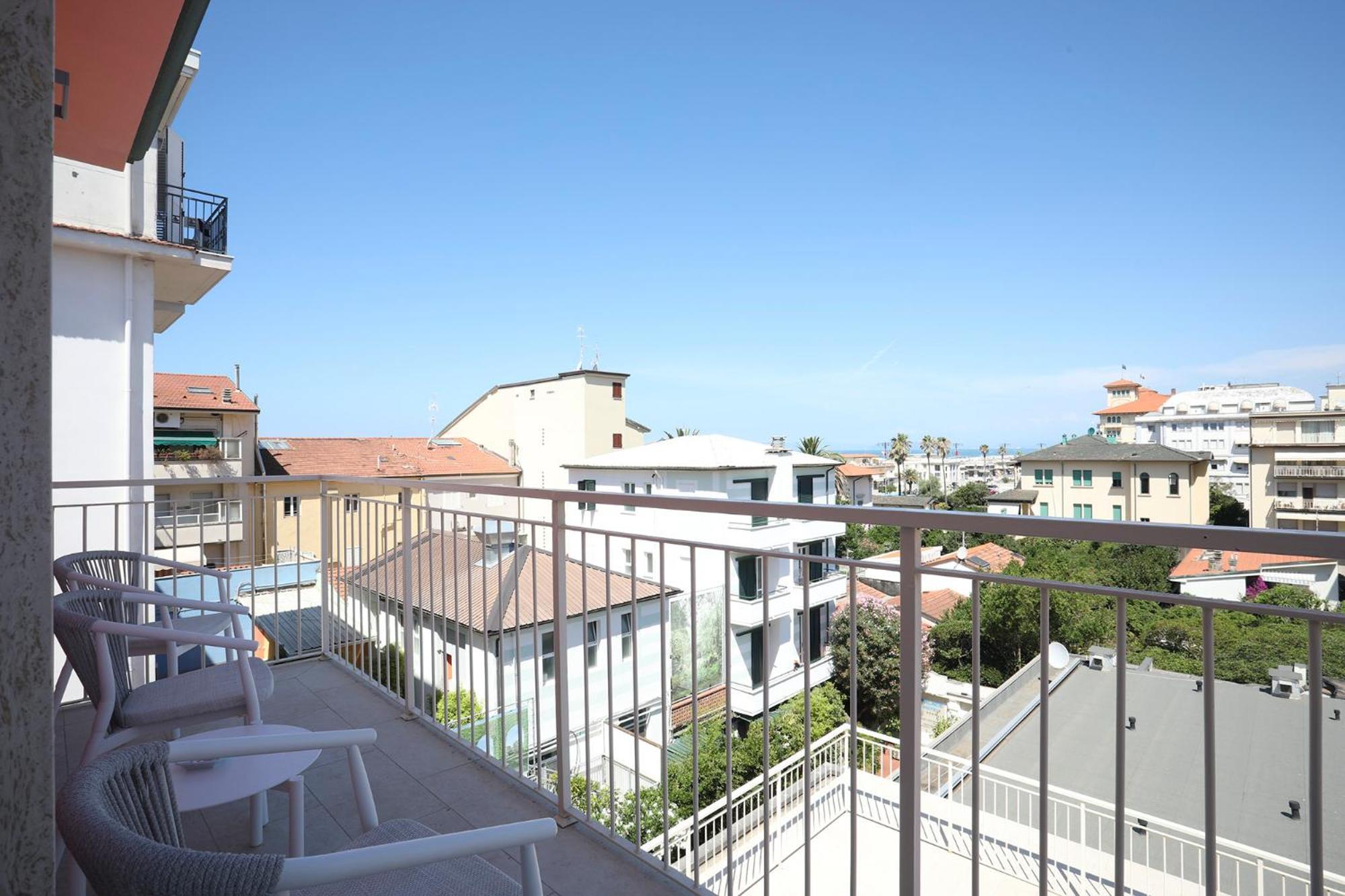 Triple Room Balcony