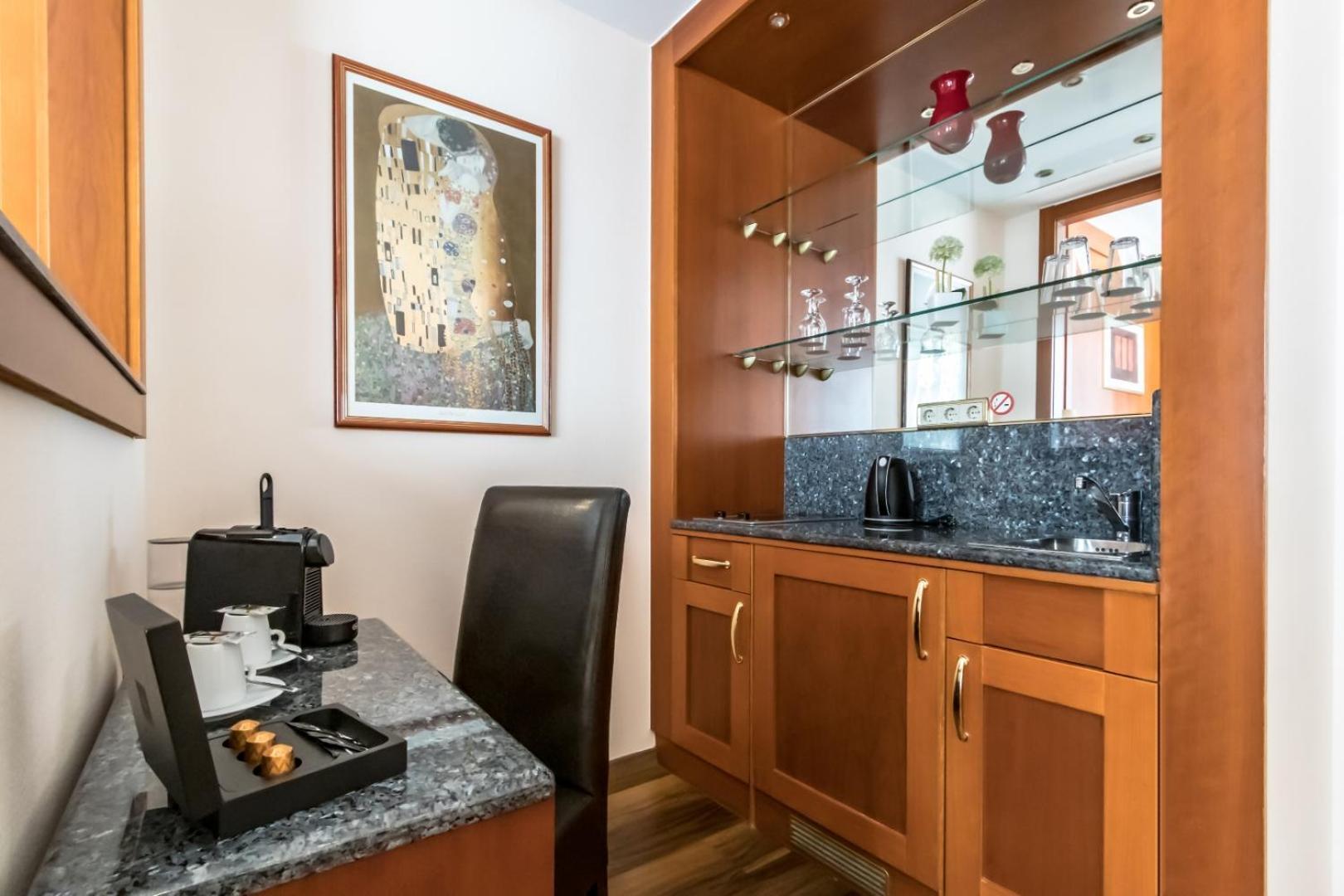 Junior Suite Whilrpool