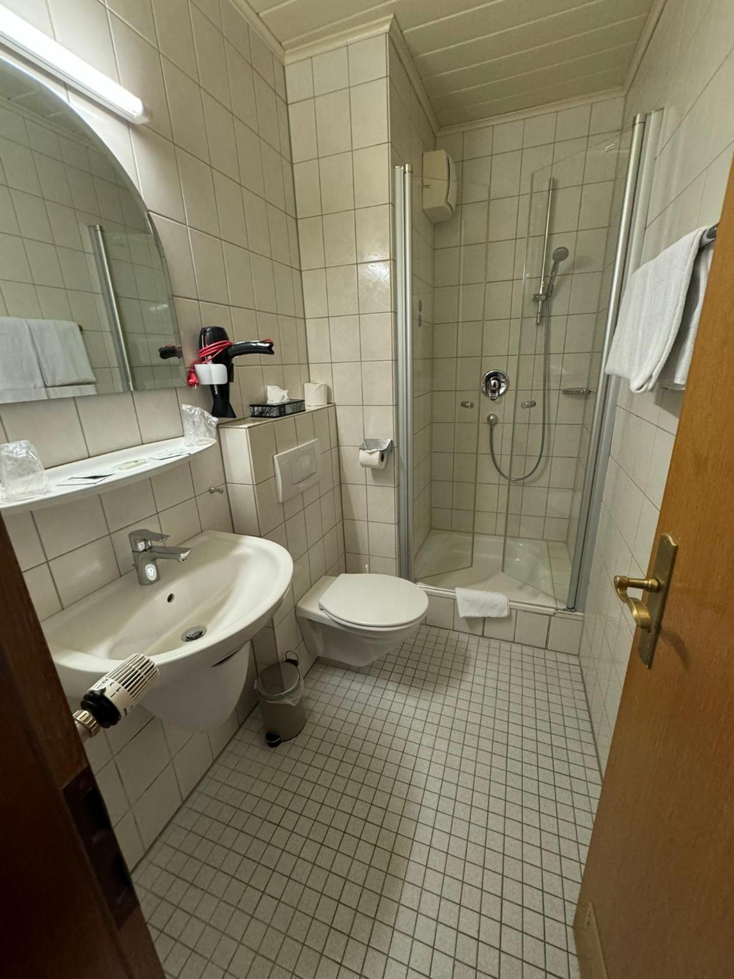 Double Room,1648894131:JPEG