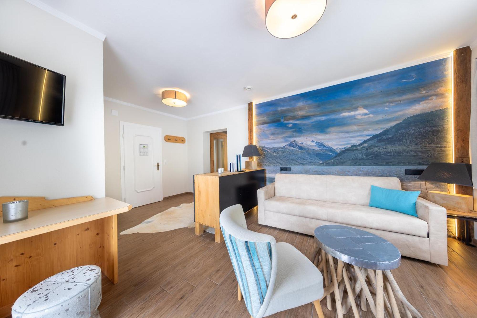 Deluxe Suite
