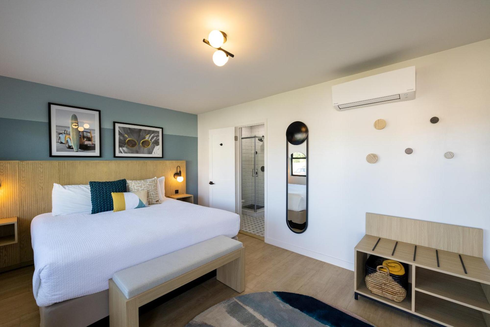 Standard King Room