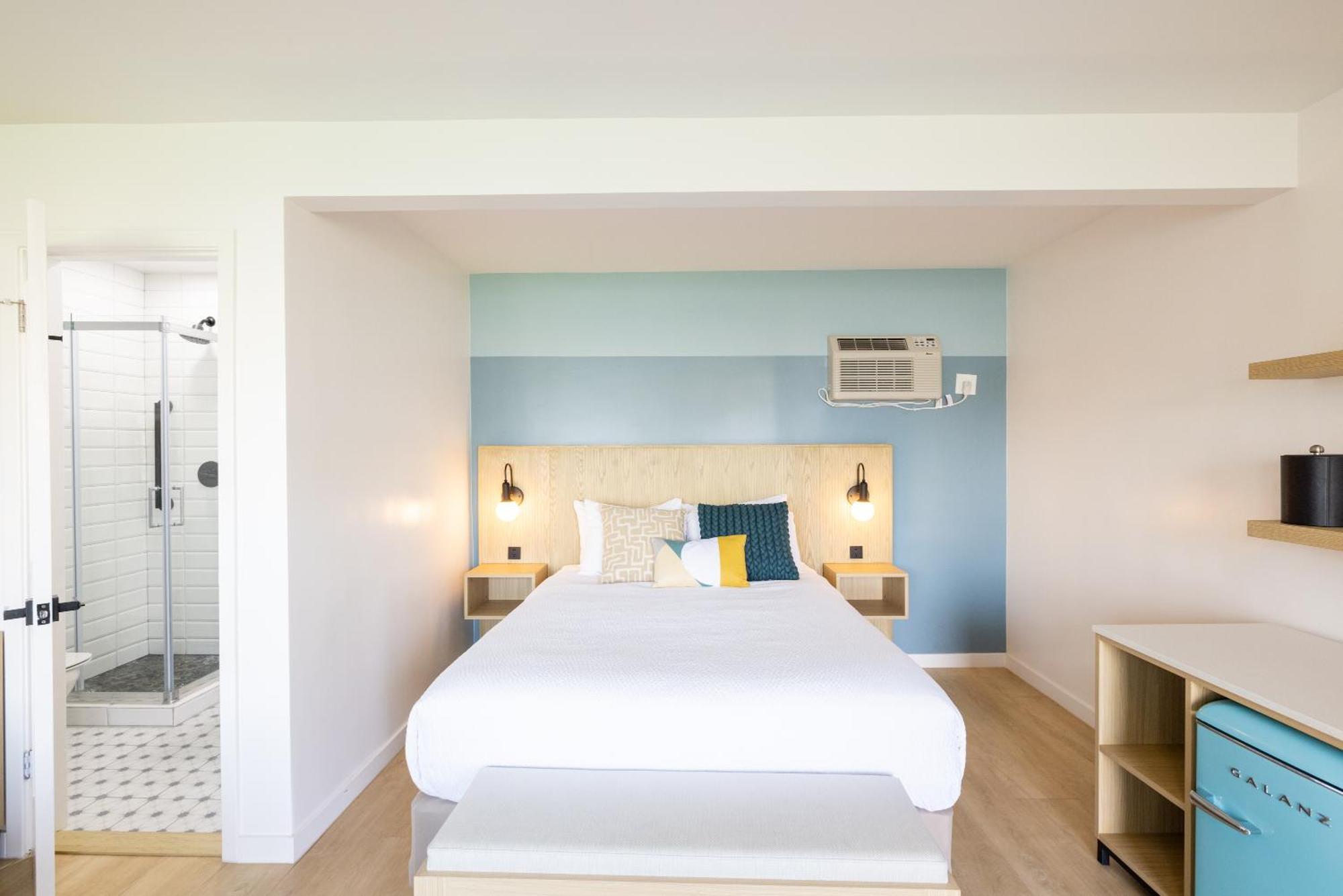 Two Queen Beds Partial Ocean View