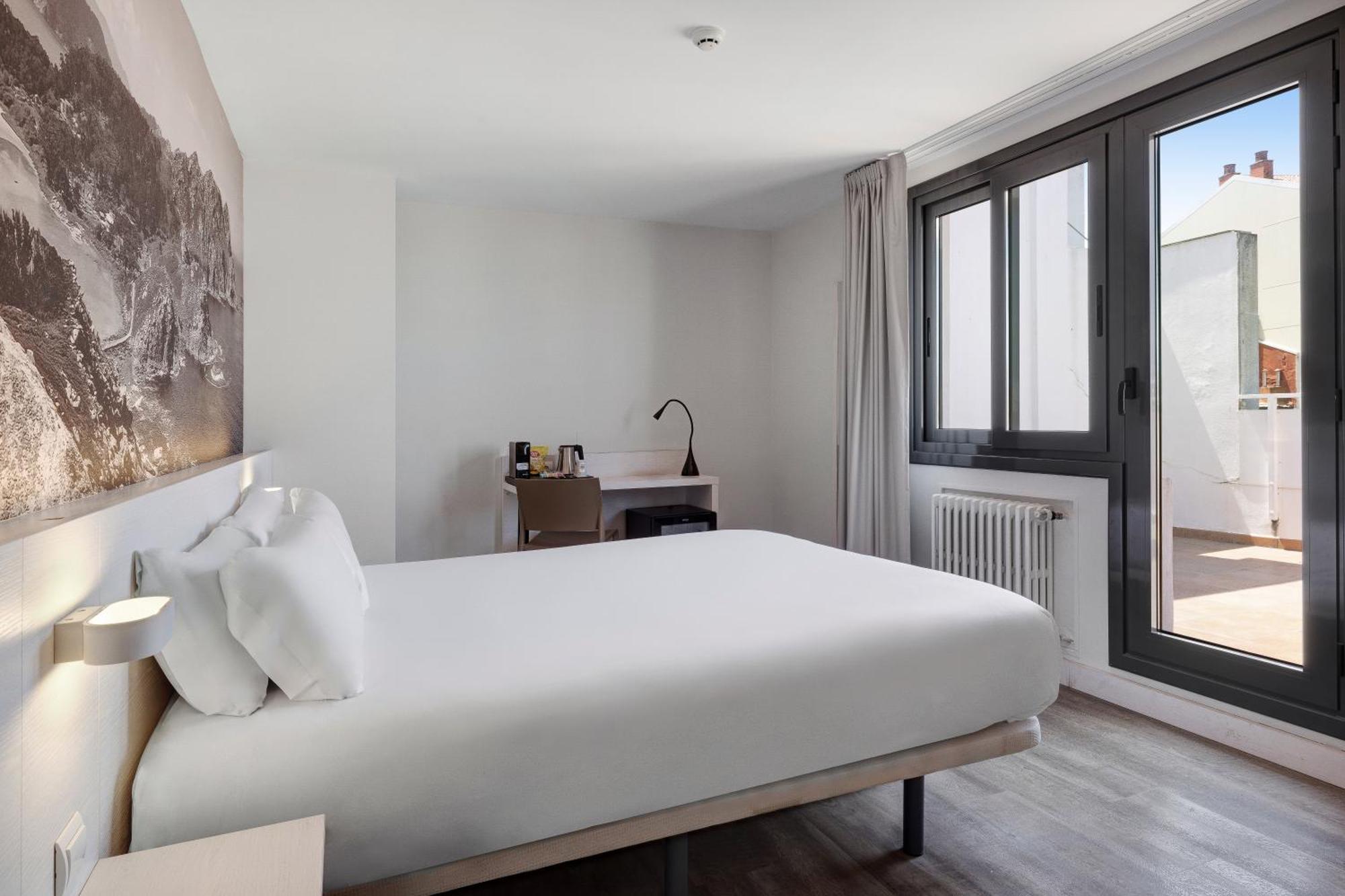 Double or Twin Room Terrace