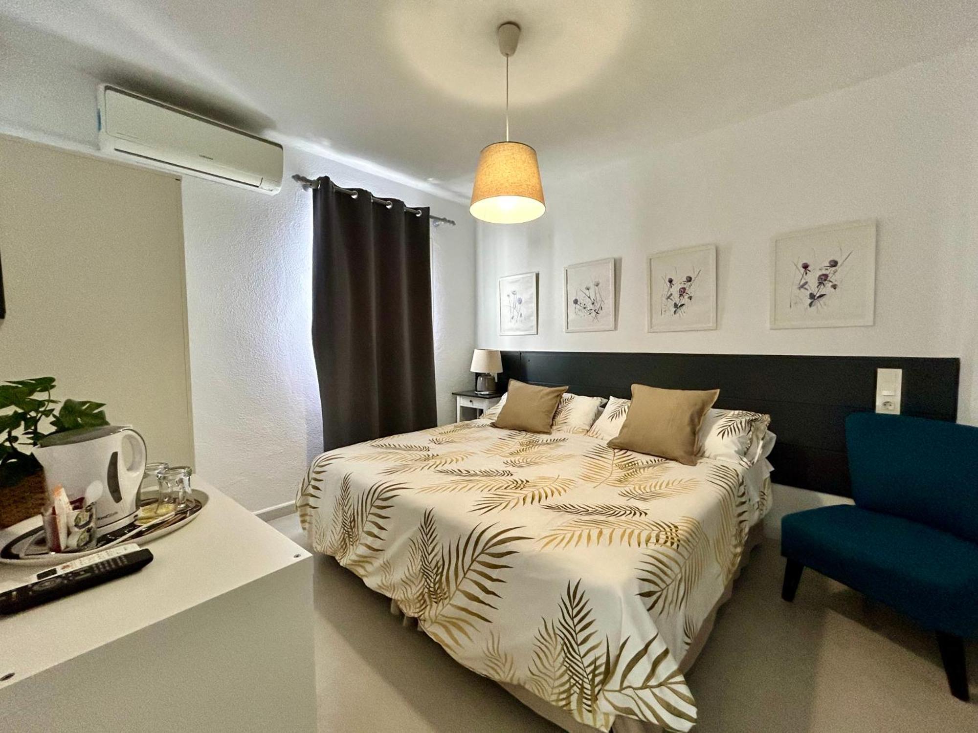 Double or Twin Interior Room