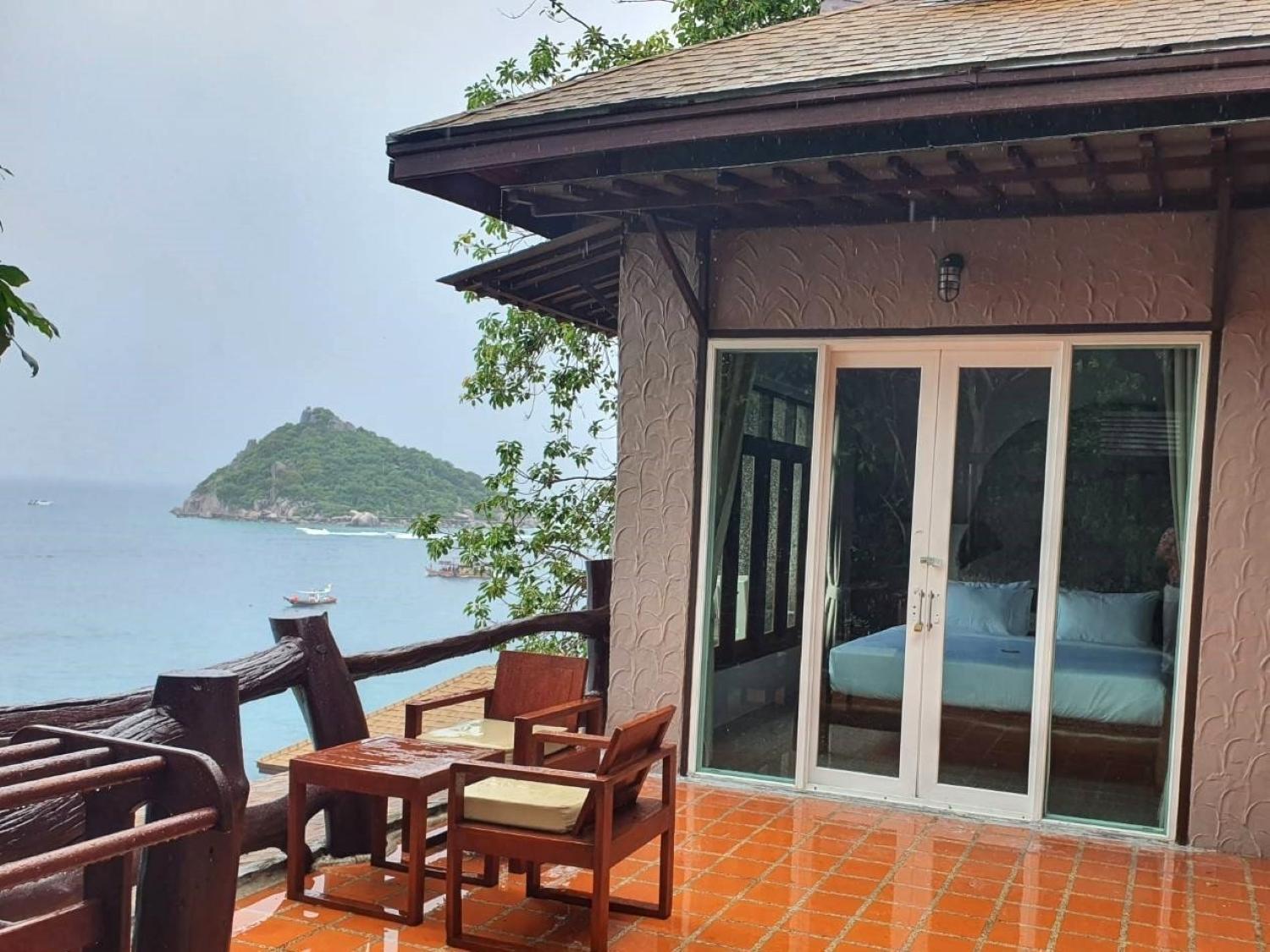 Prime Seafront Villa
