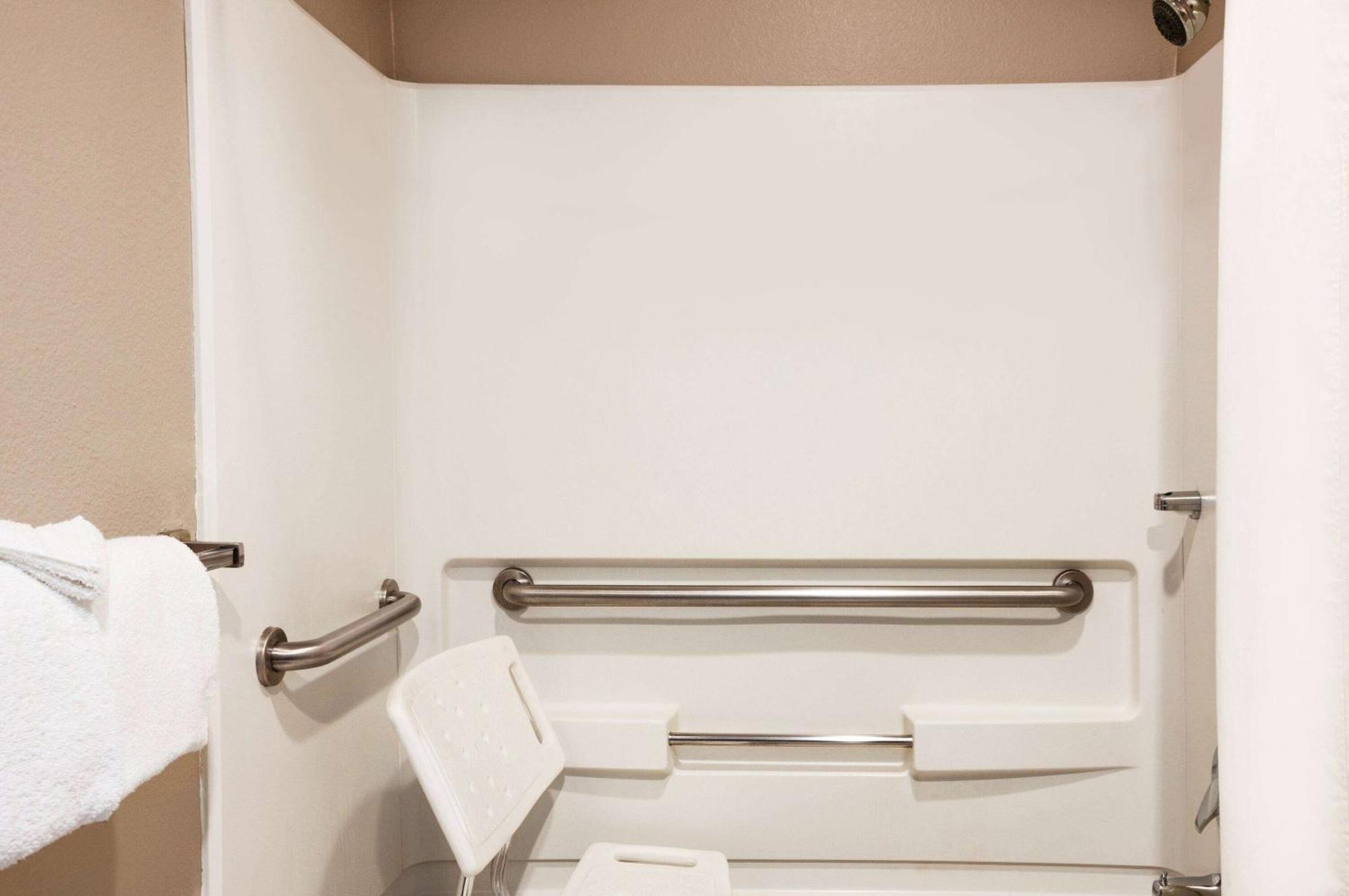 Queen Room Mobility Access or Non-Smoking