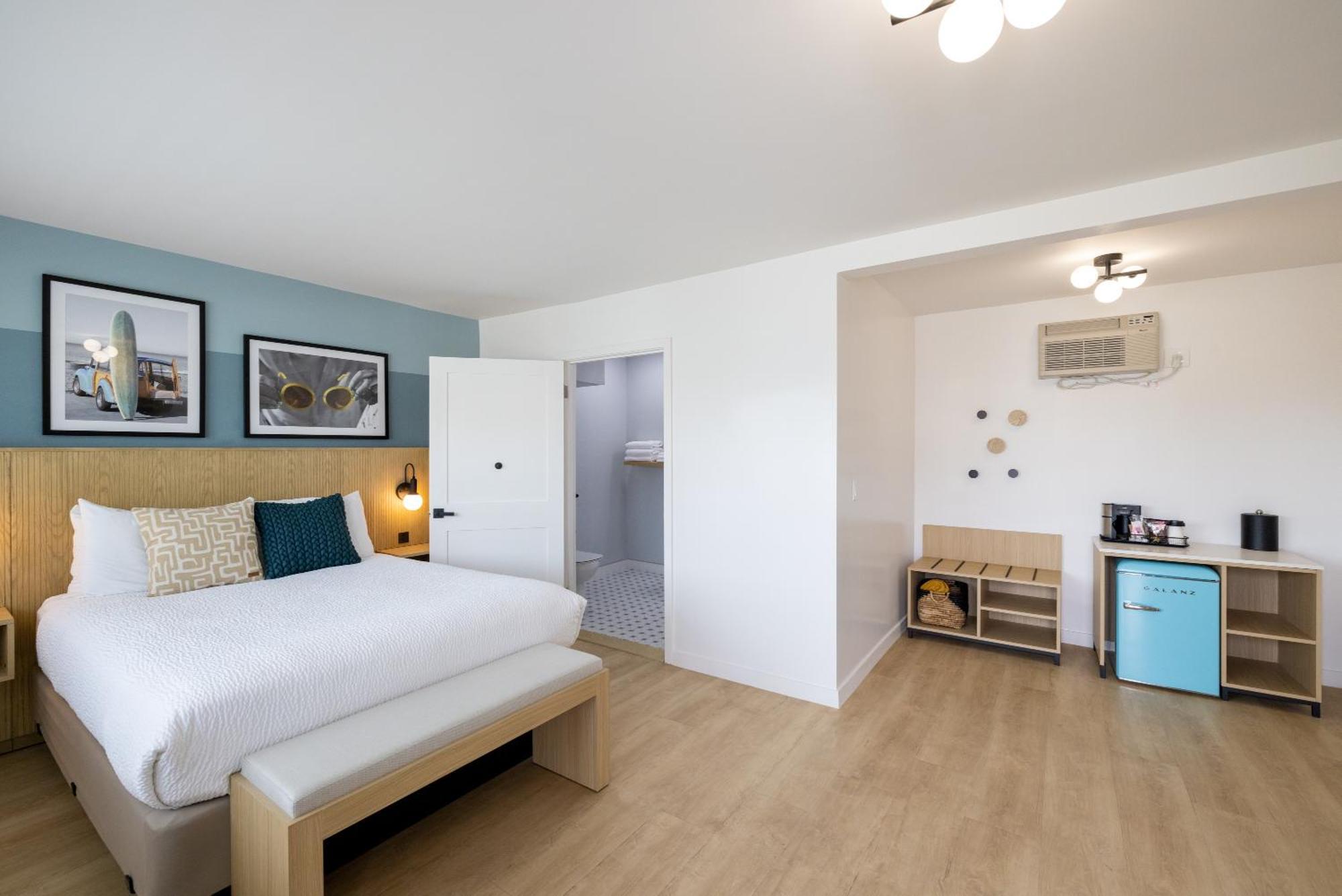 Standard King Room