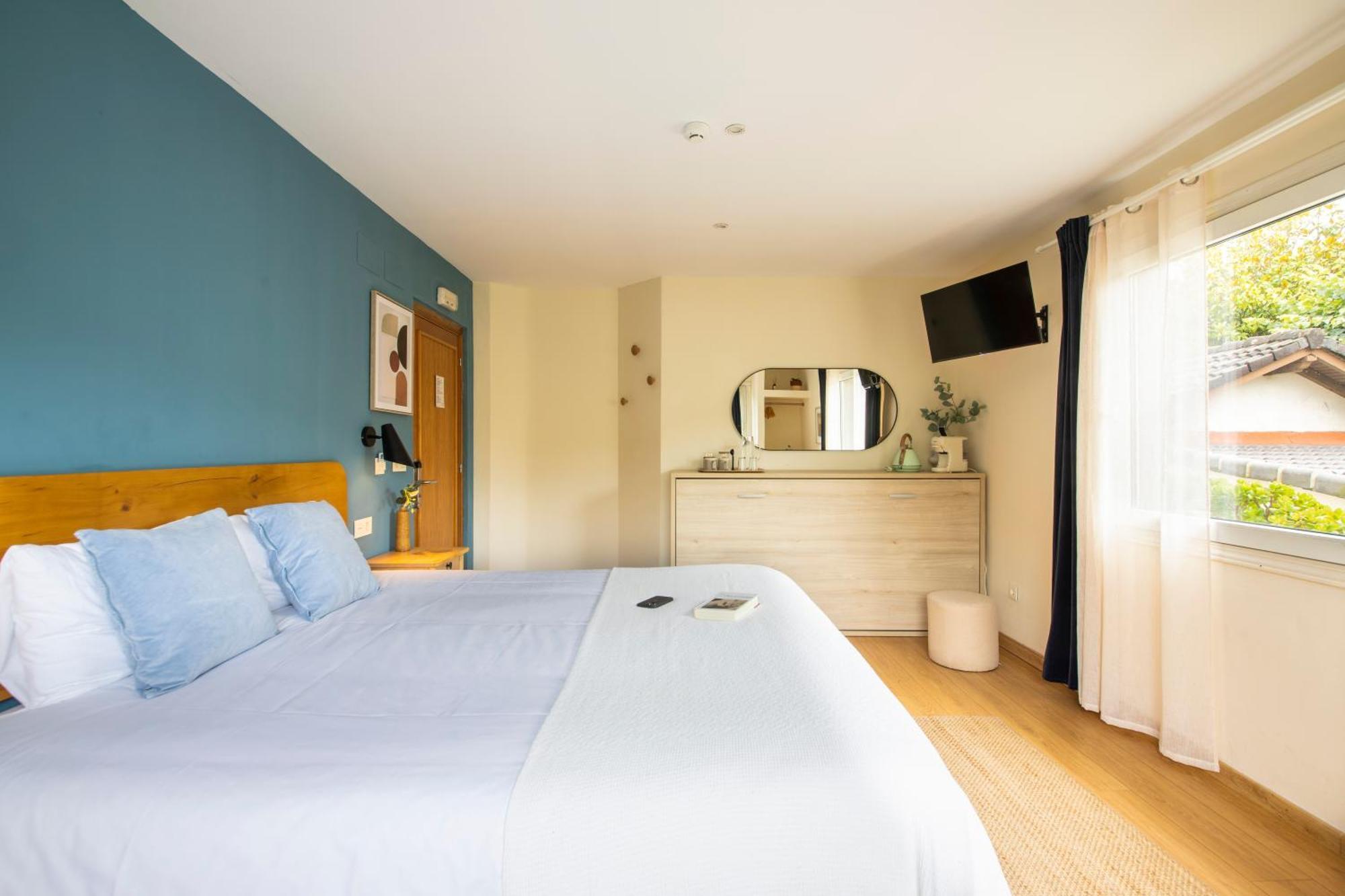 Superior Quadruple Room Private Bathroom