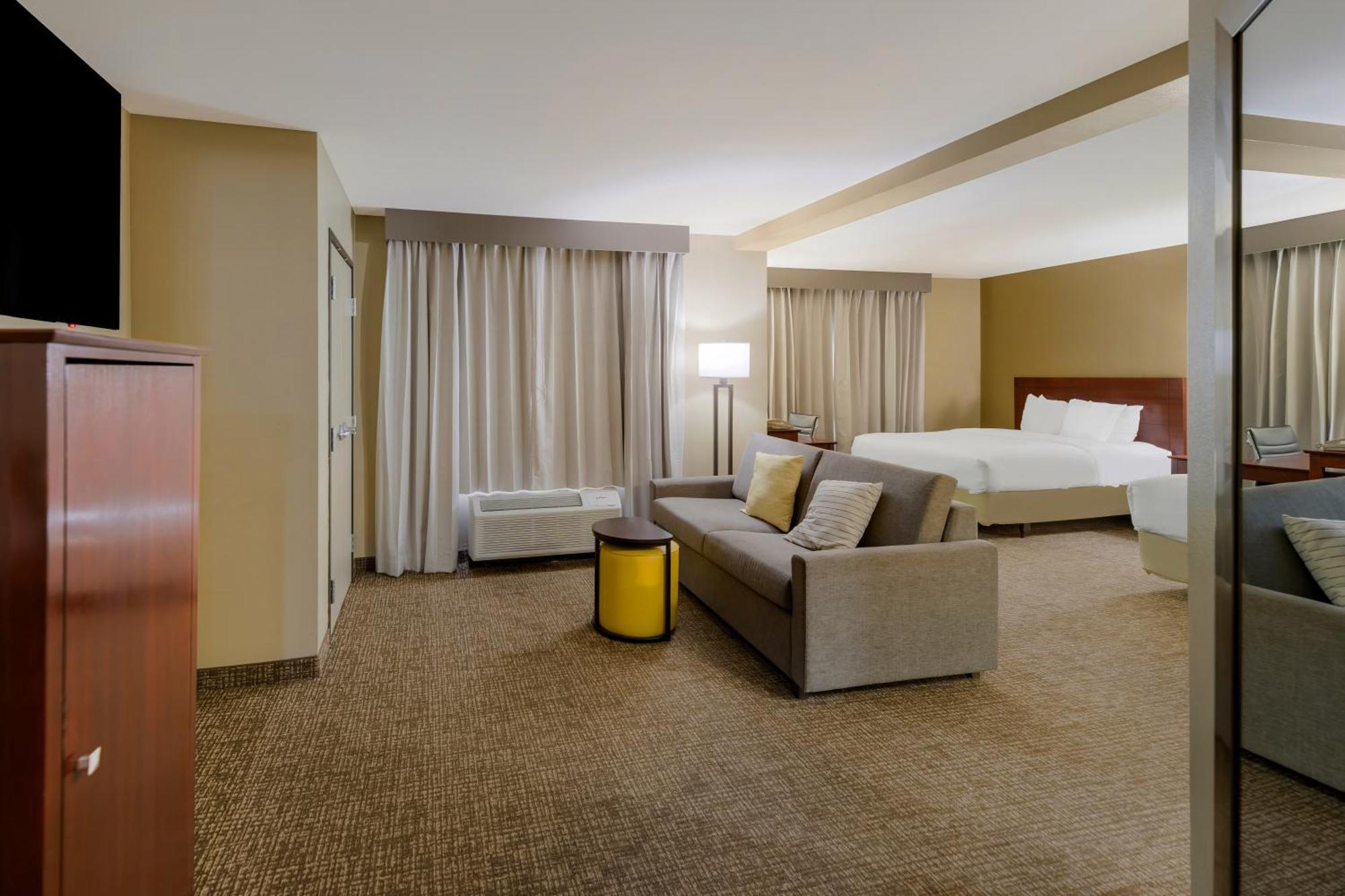 Queen Suite Two Queen Beds Disability Access