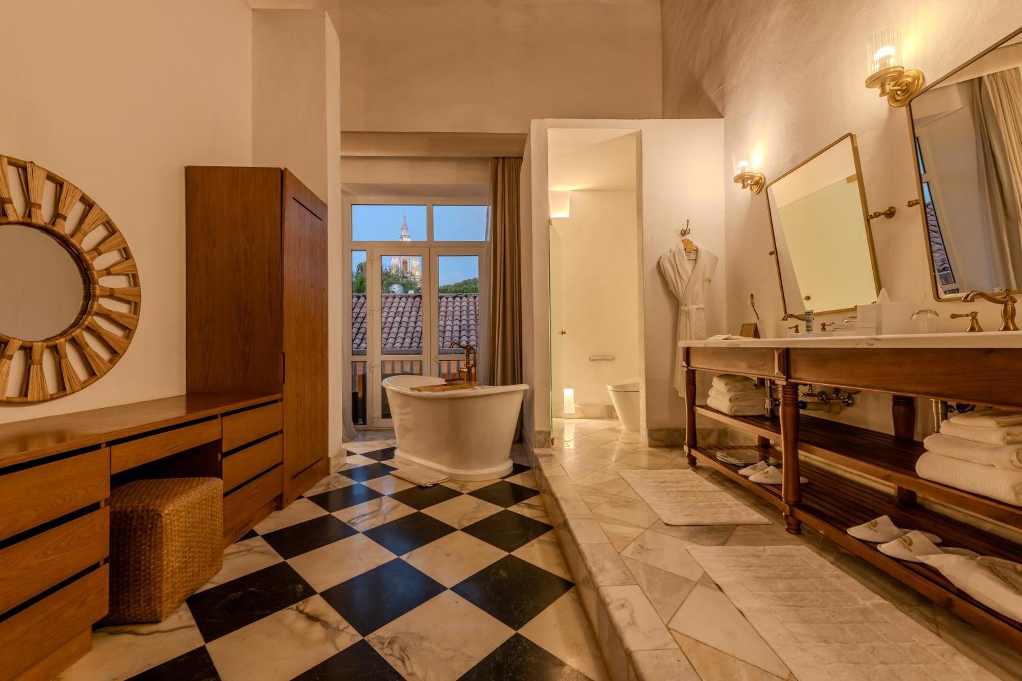 Suite Balcony