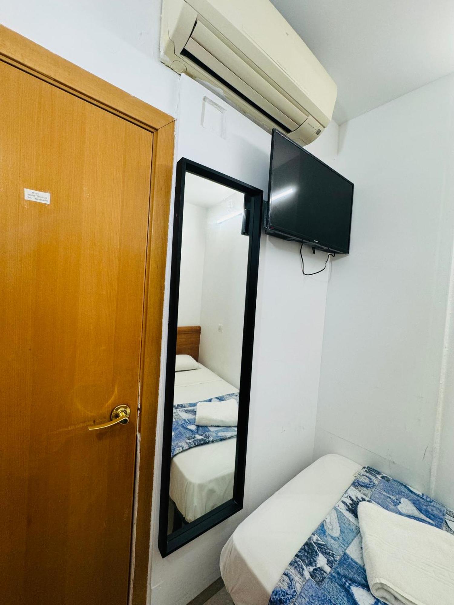 Single Room Private Bathroom