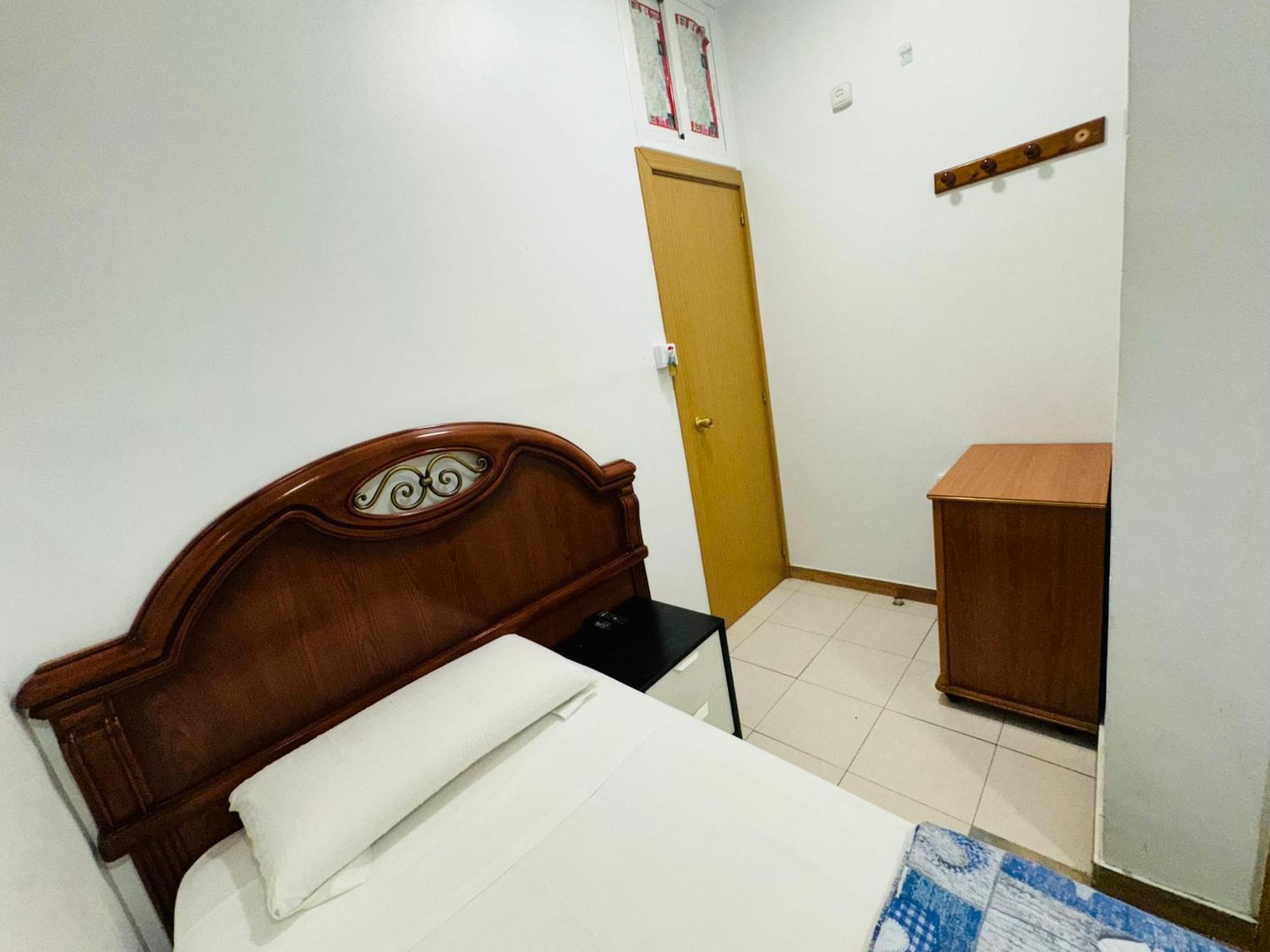 Large Single Room