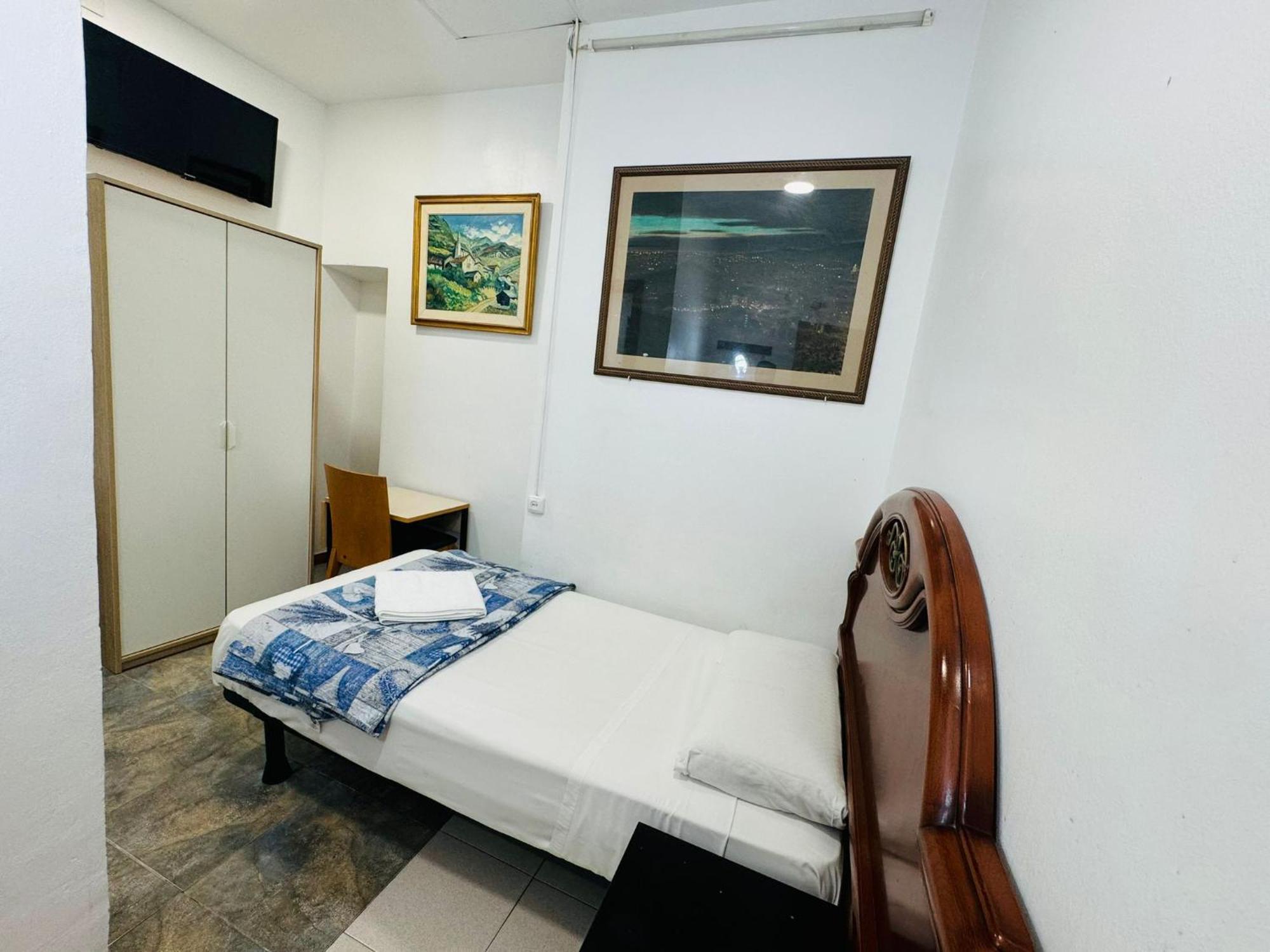 Large Single Room