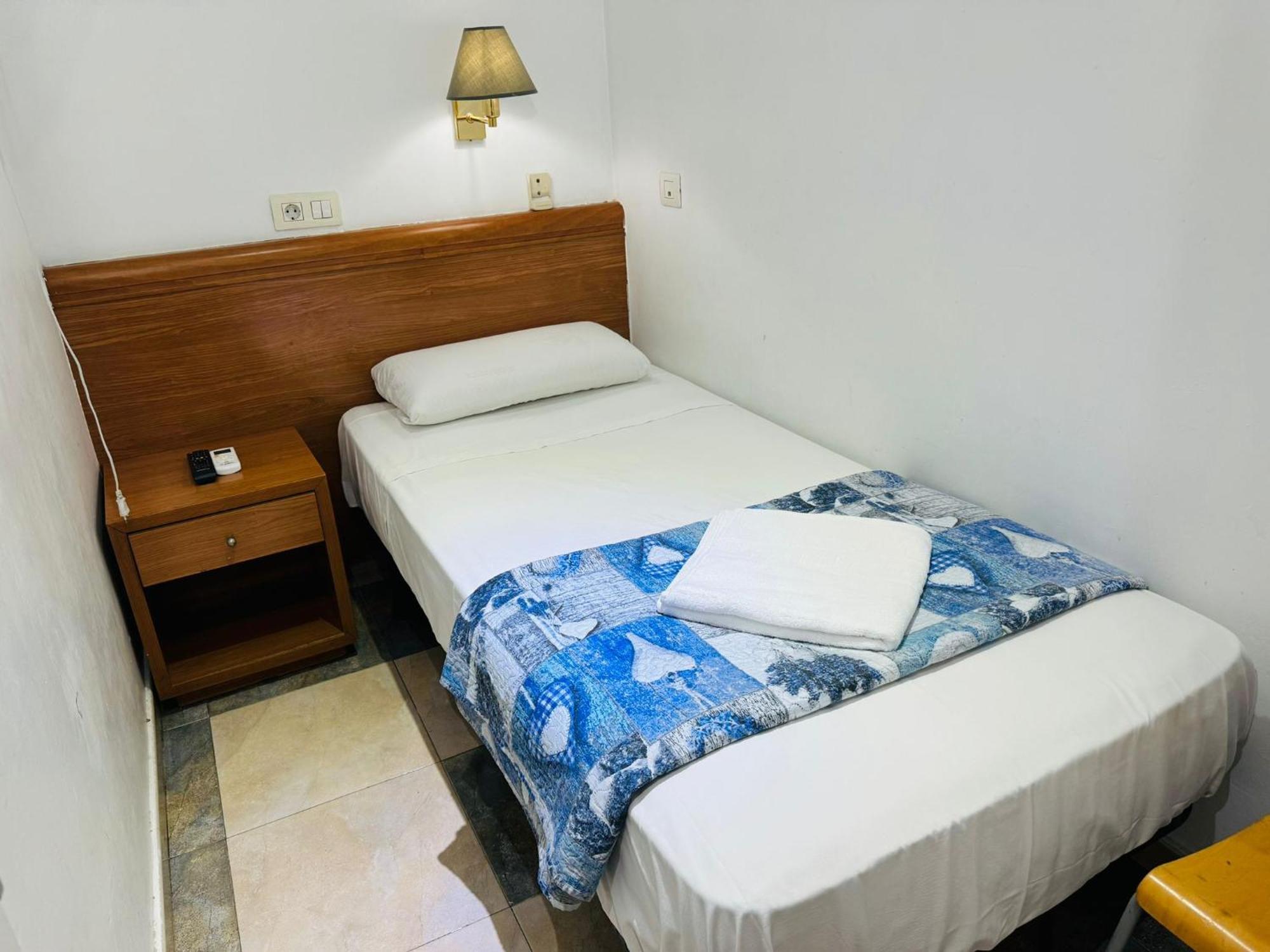 Single Room Shared Shower Toilet
