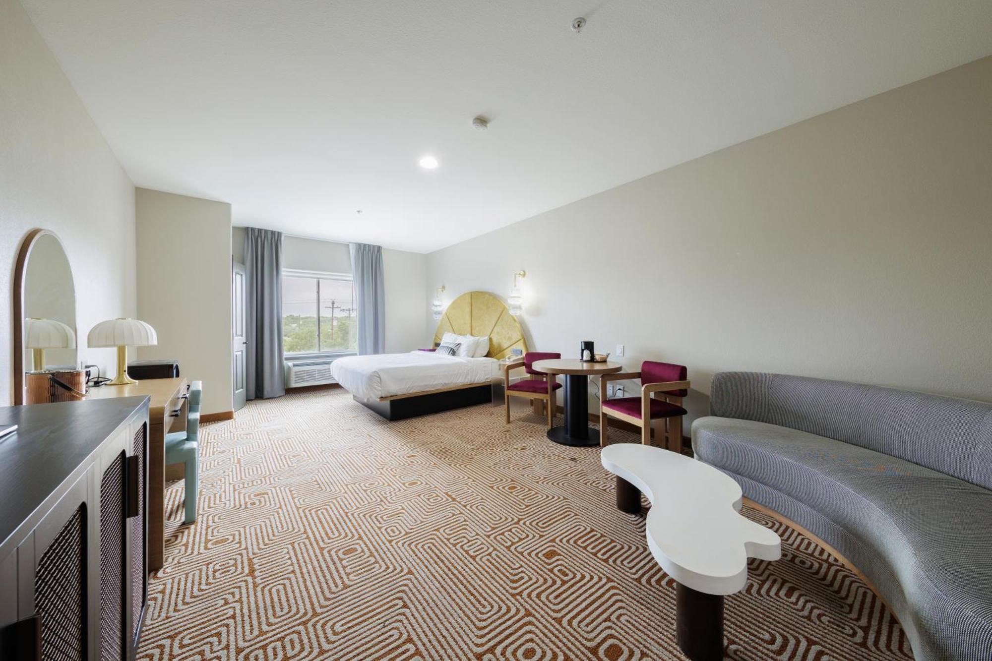 Standard King Room