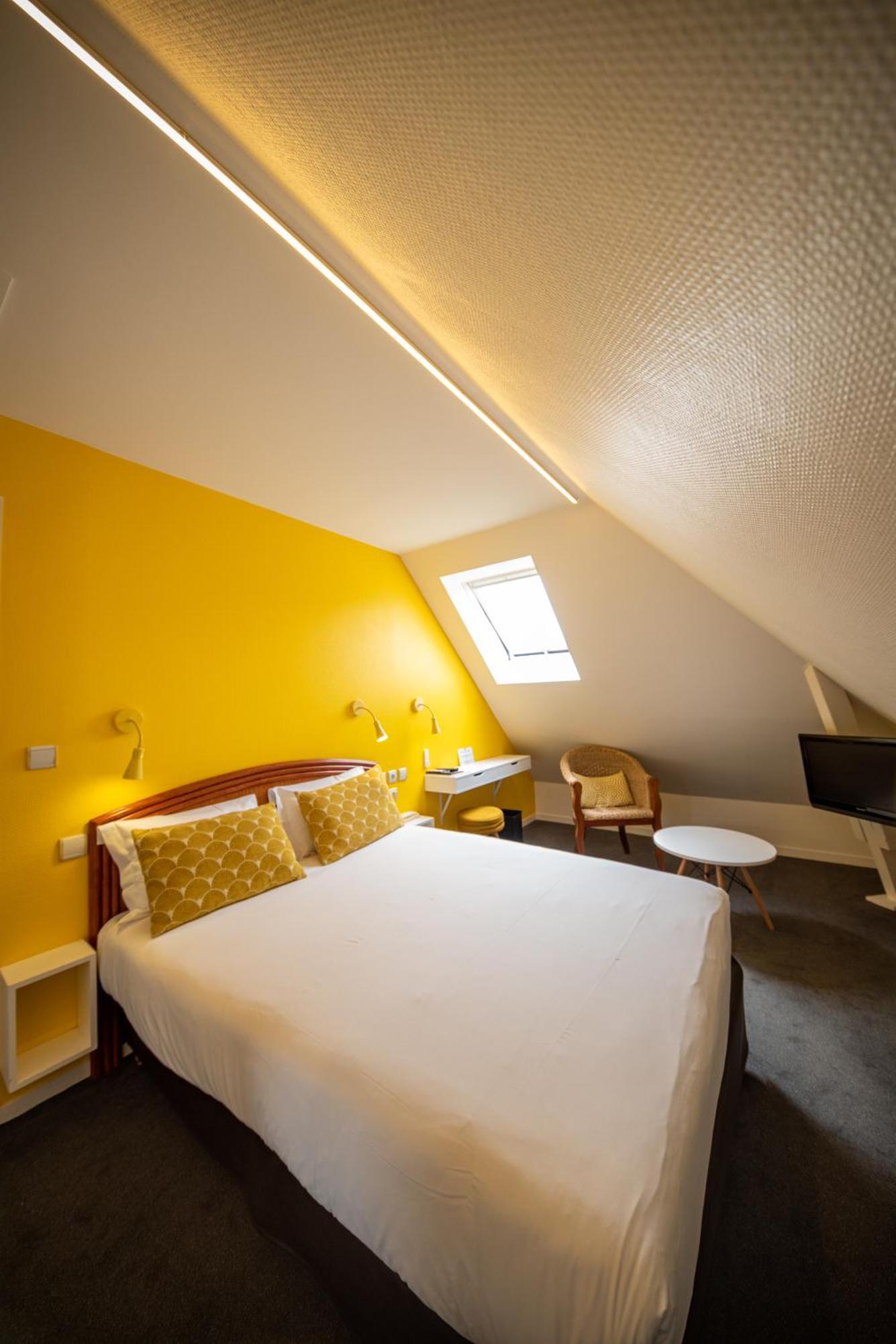 Standard Double Room 4th Floor