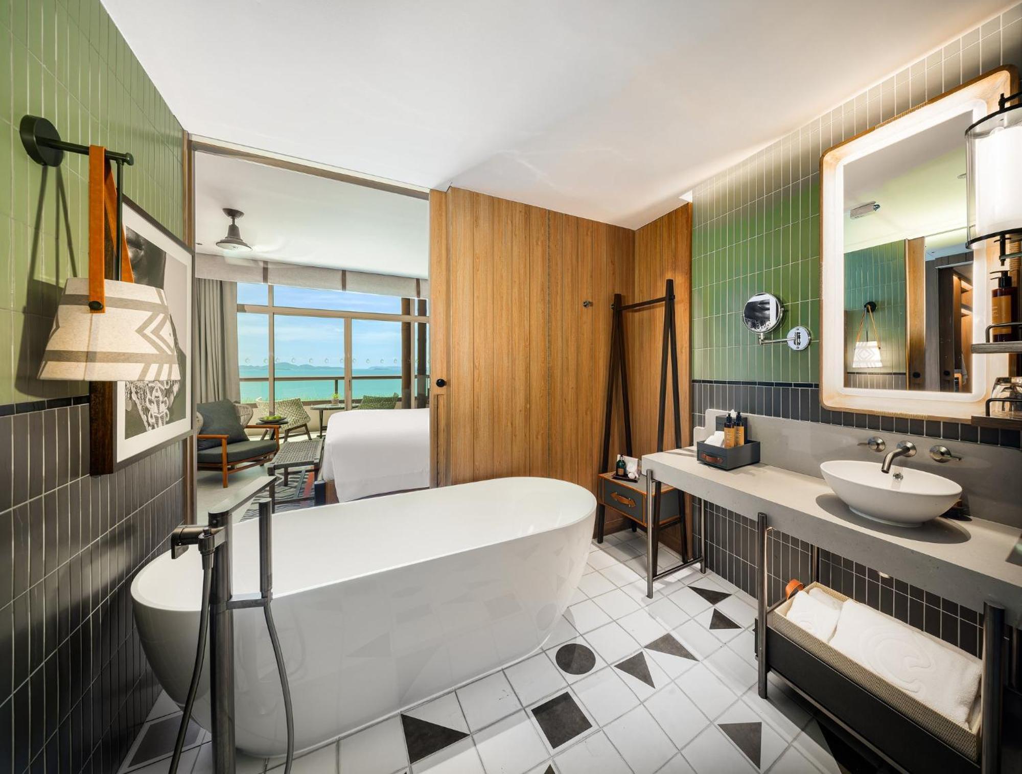 Mirage Suite King