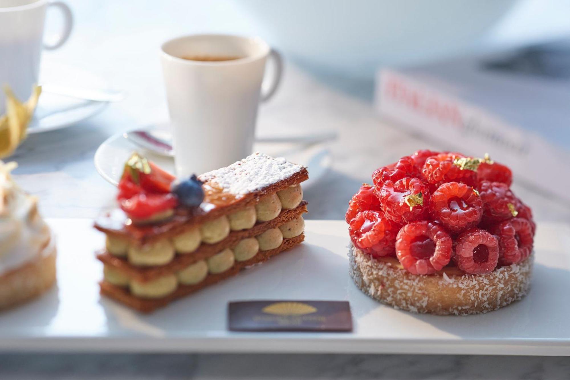 Deluxe Junior Suite,1602988538:JPEG