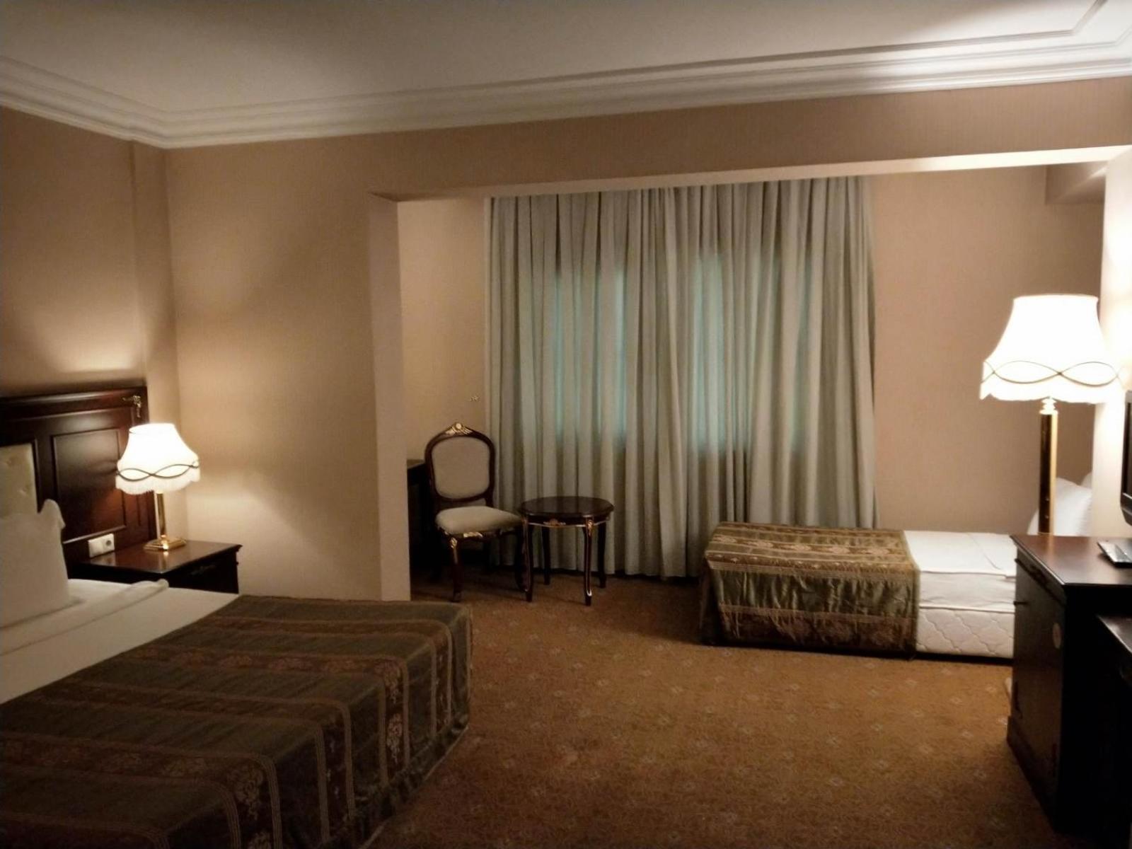 Deluxe Suite,1604766196:JPEG