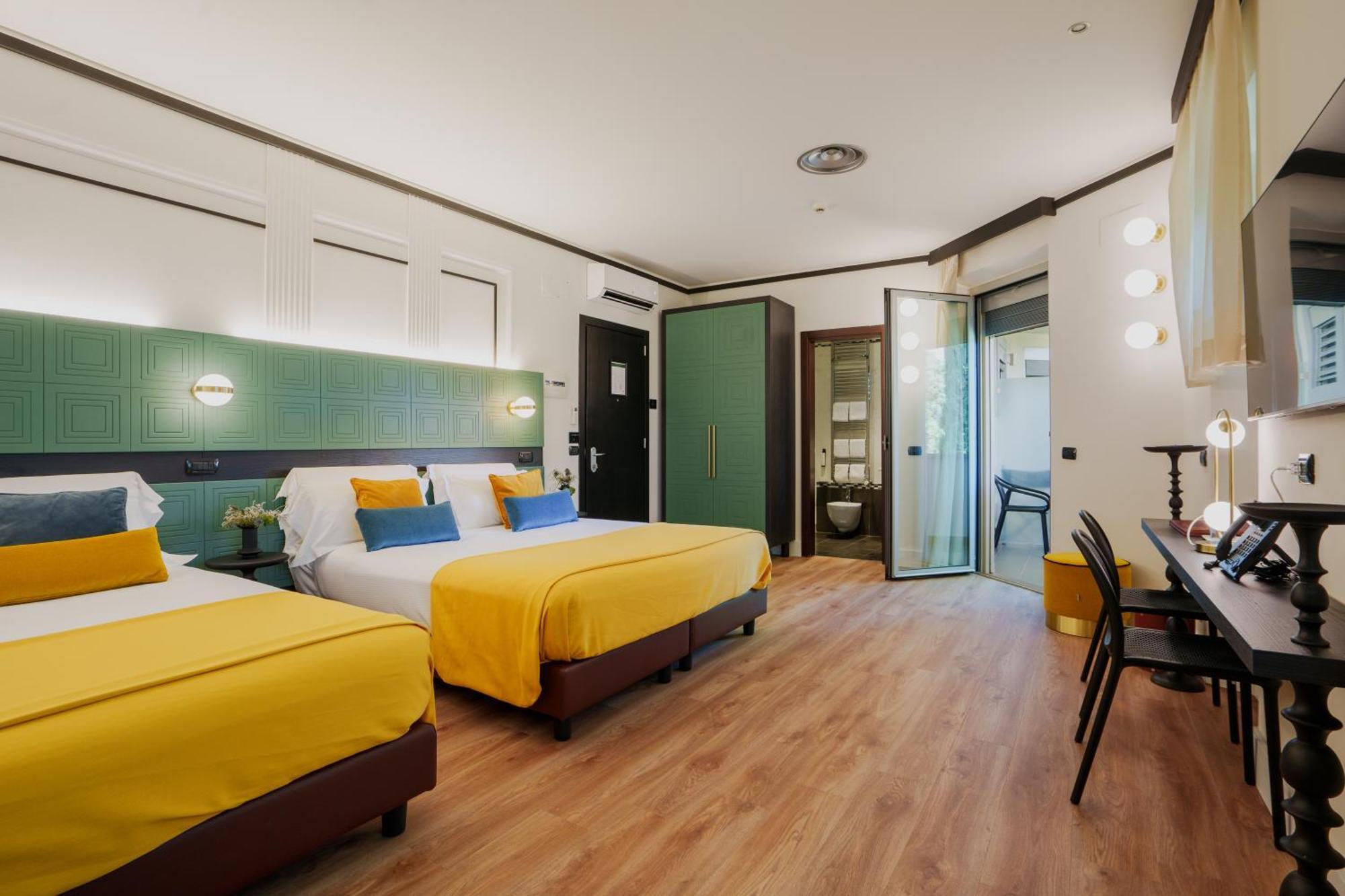 Deluxe Quadruple Room