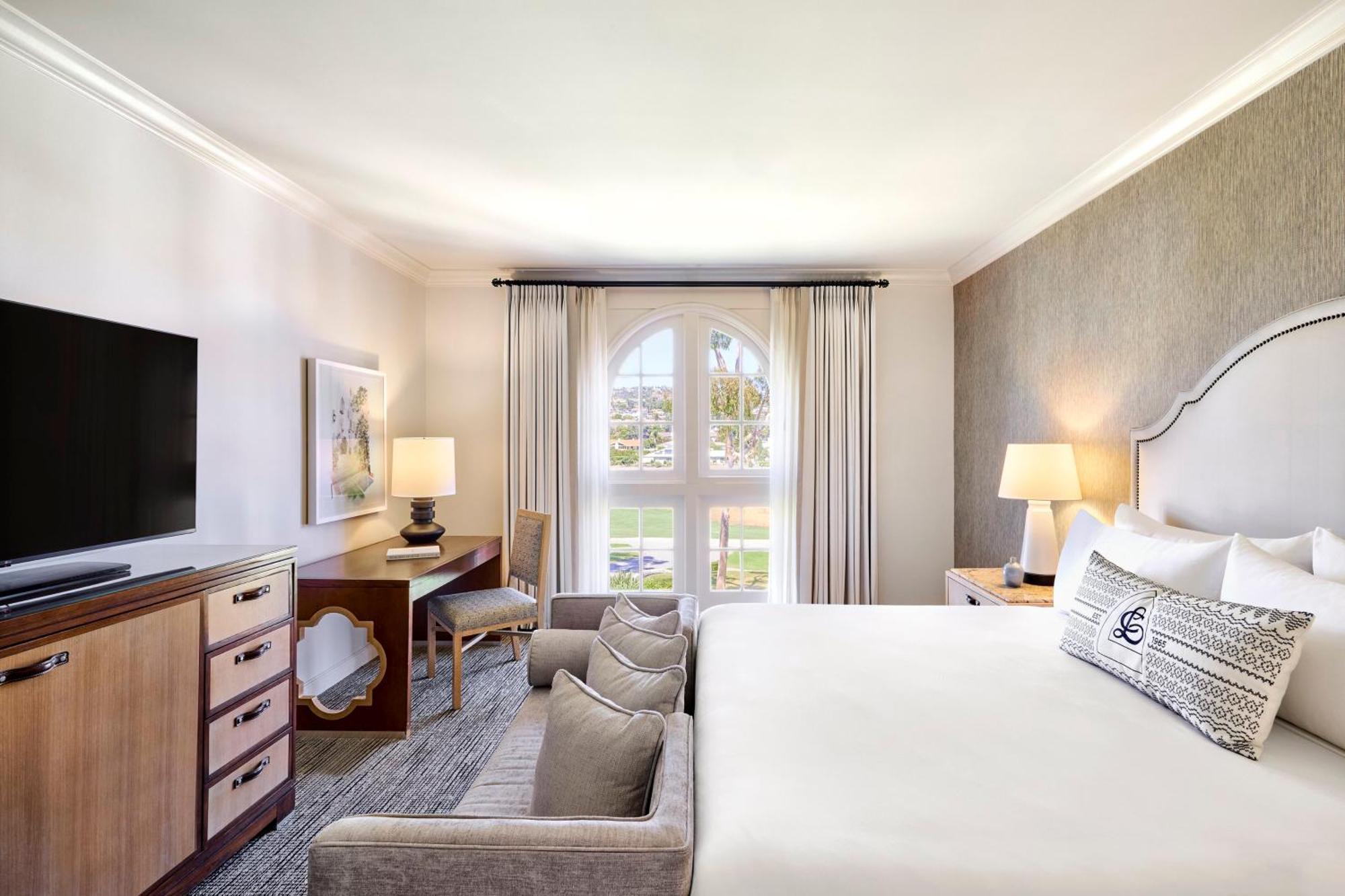 Resort Room 1 King Bed