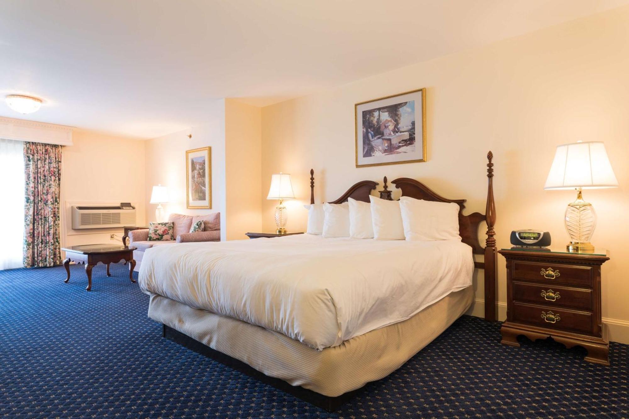 King suite style Mizzentop 3rd Floor,1604077992:JPEG