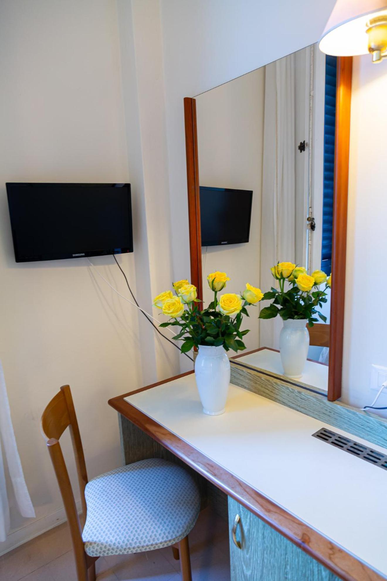 Two connecting rooms Private Bathroom