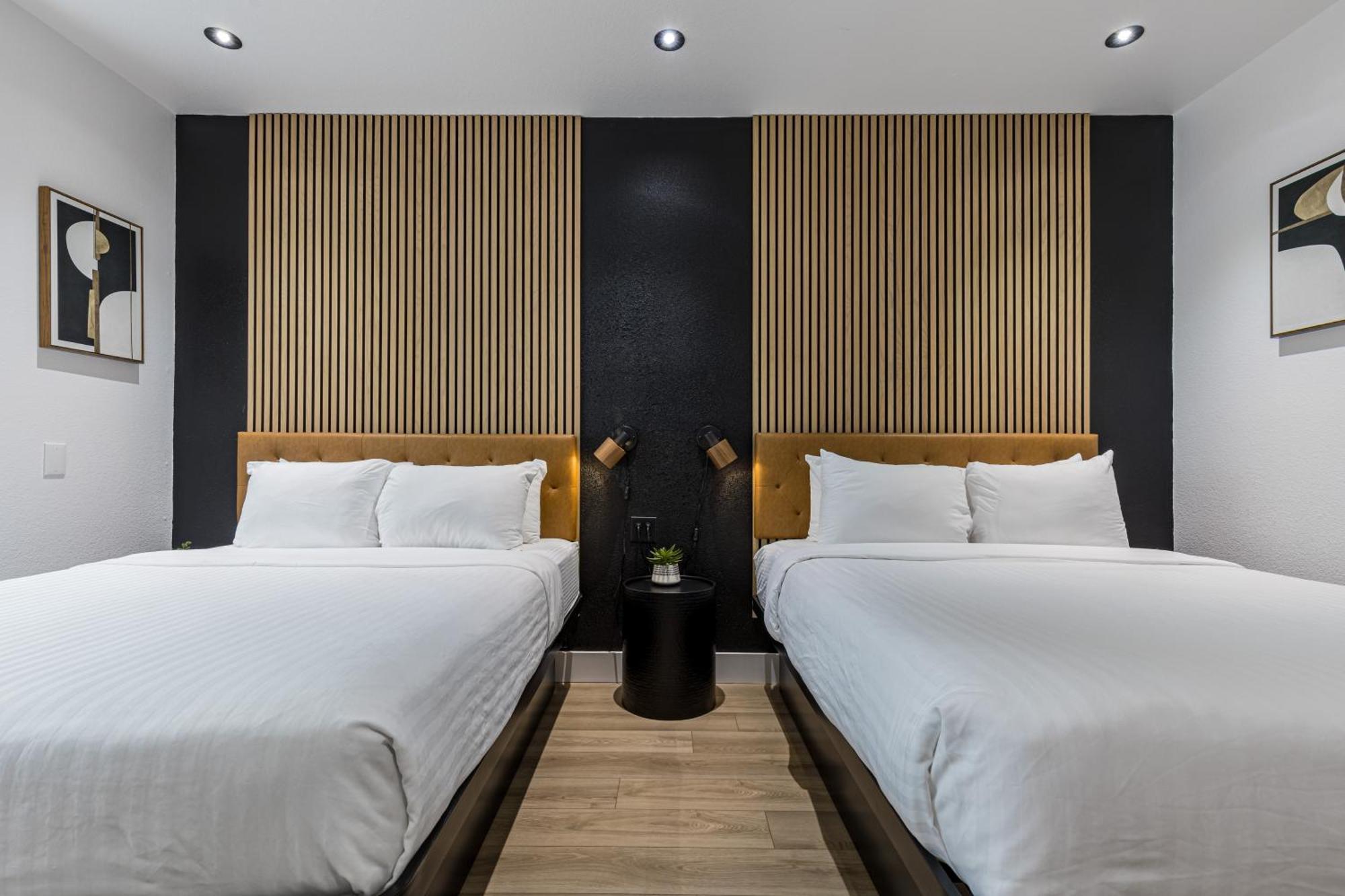 Deluxe Queen Room Two Queen Beds