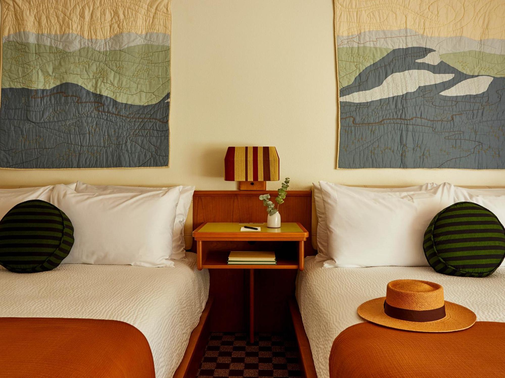 Double Room,1681748658:JPEG