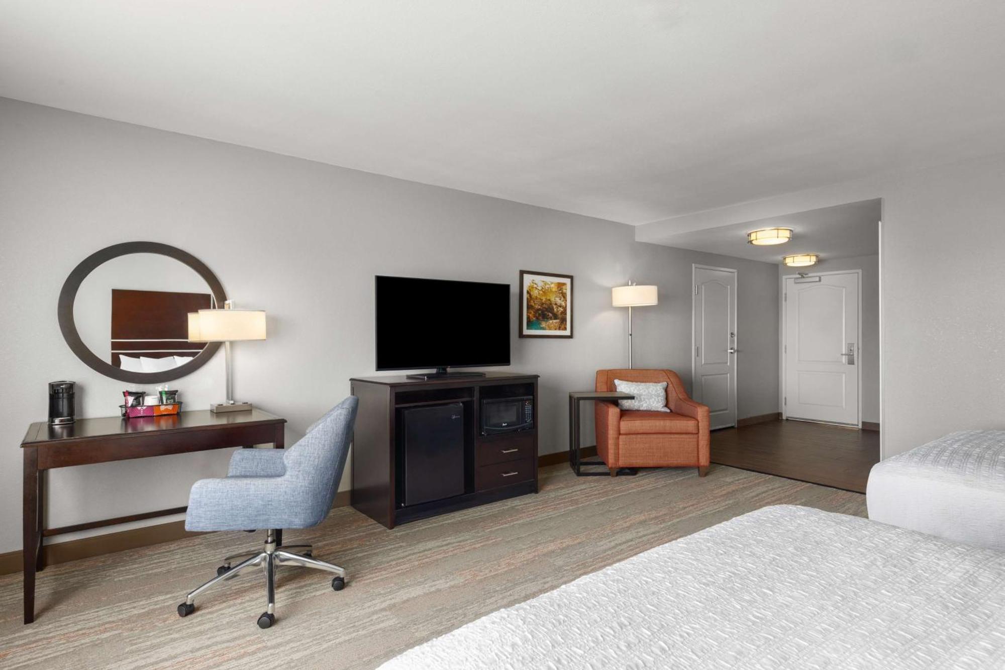Queen Room with Two Queen Beds - Mobility and Hearing Access/Non-Smoking
