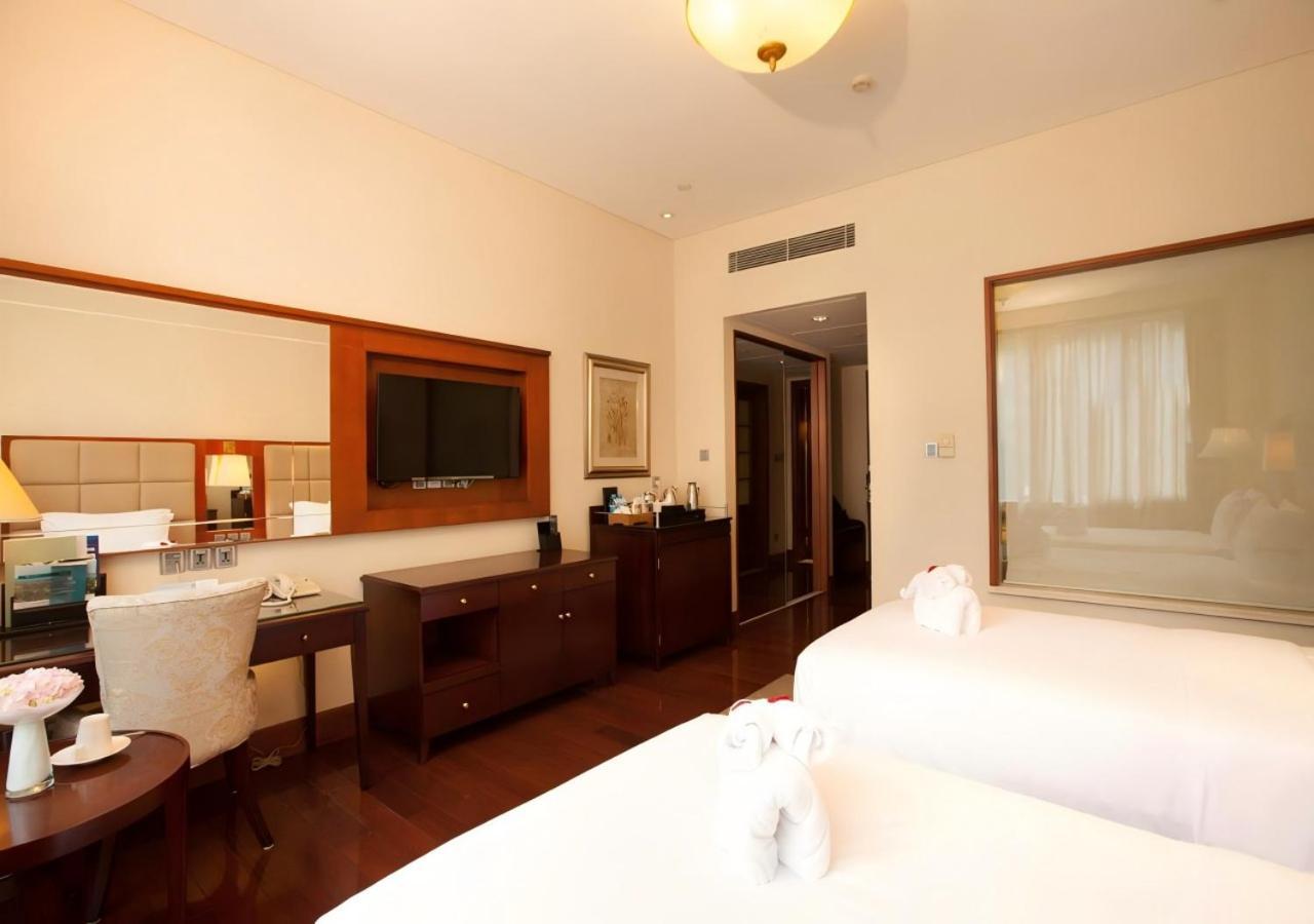 Double Room Mountain View