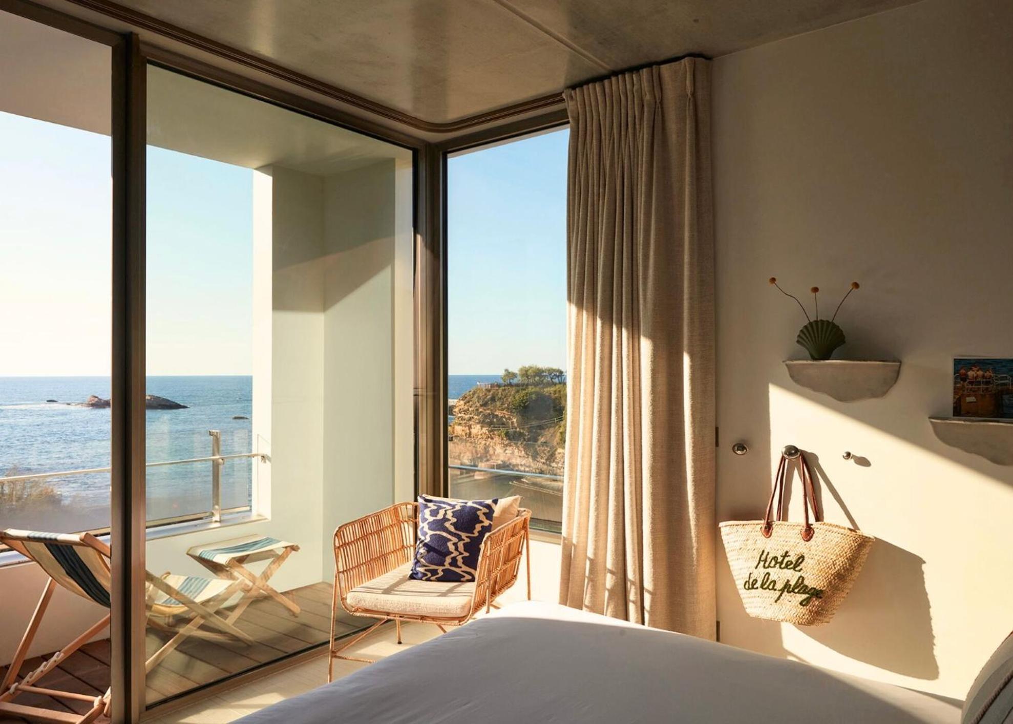 Signature Room