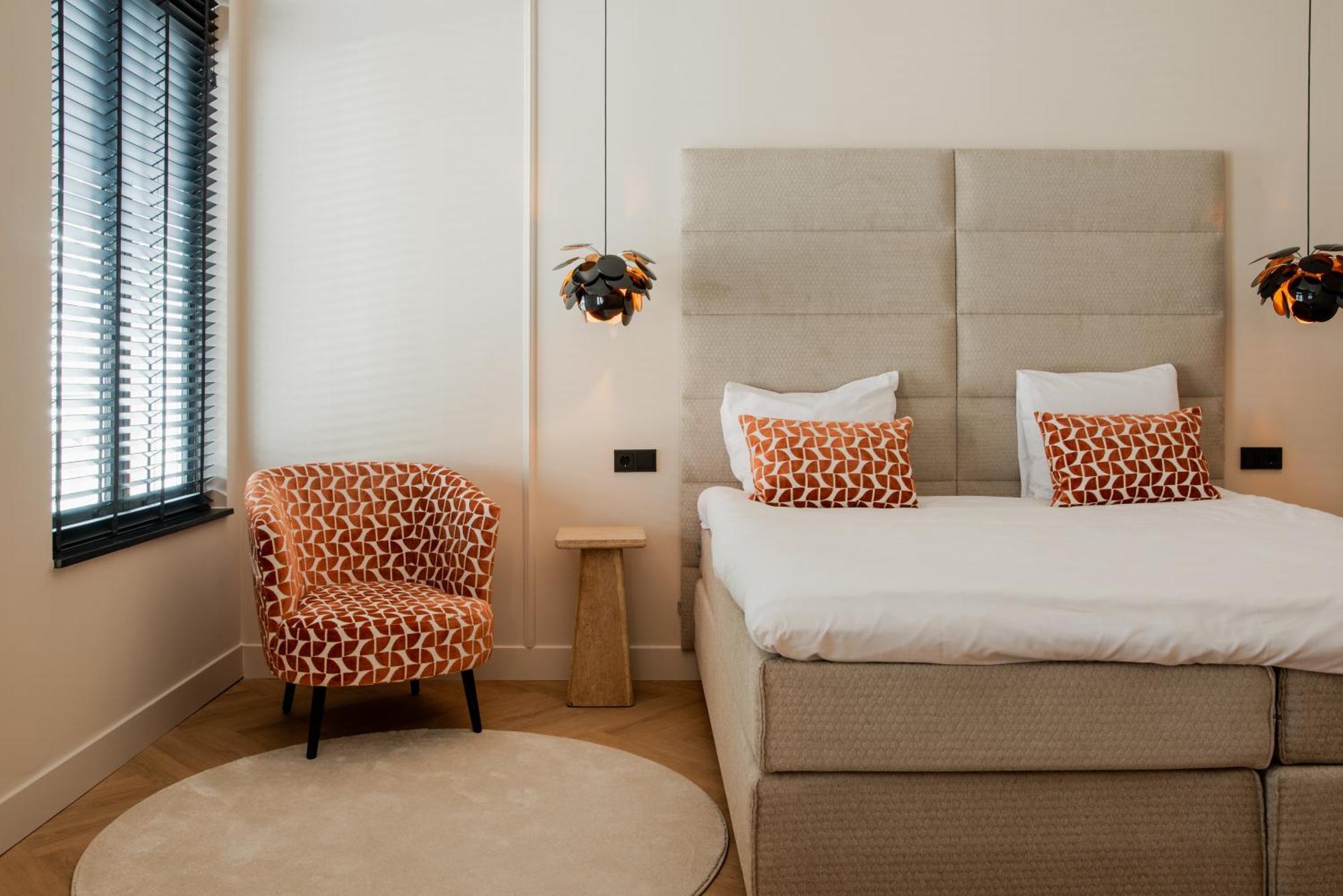Deluxe Double Room Bath
