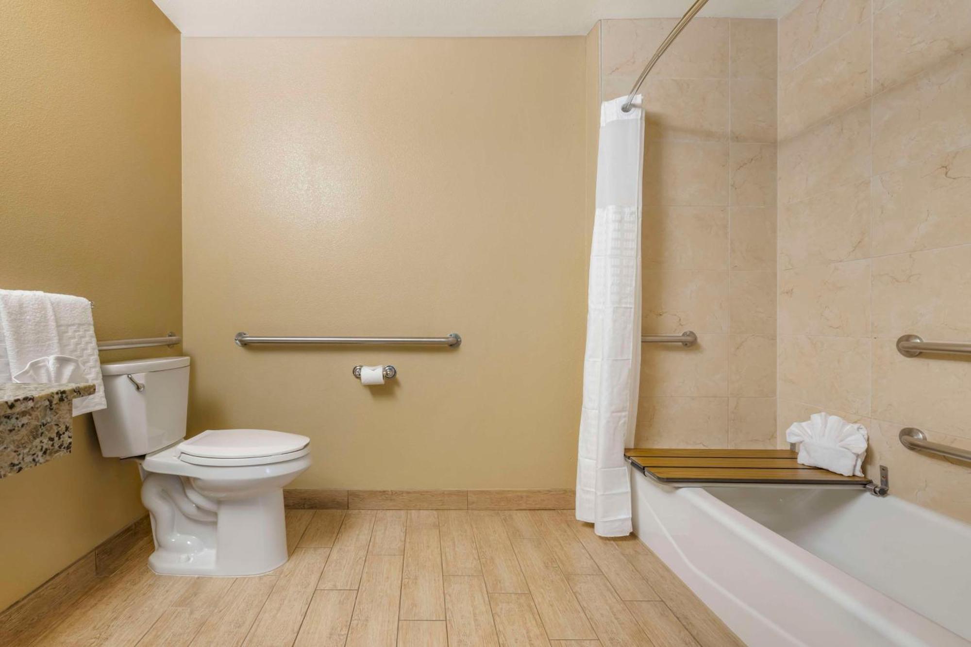King Room with Bath Tub - Communication Assistance/Non-Smoking