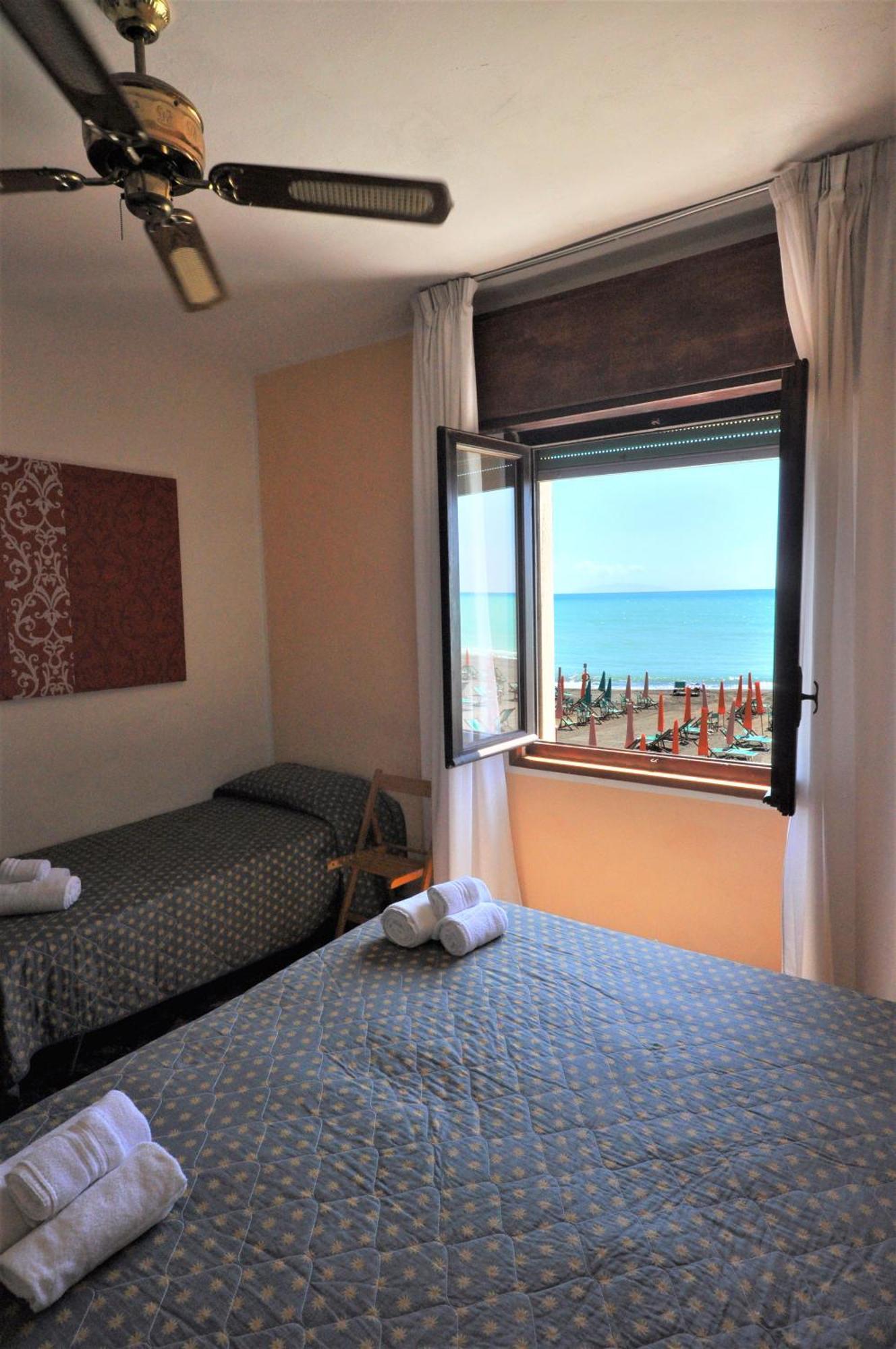 Triple Room Sea View