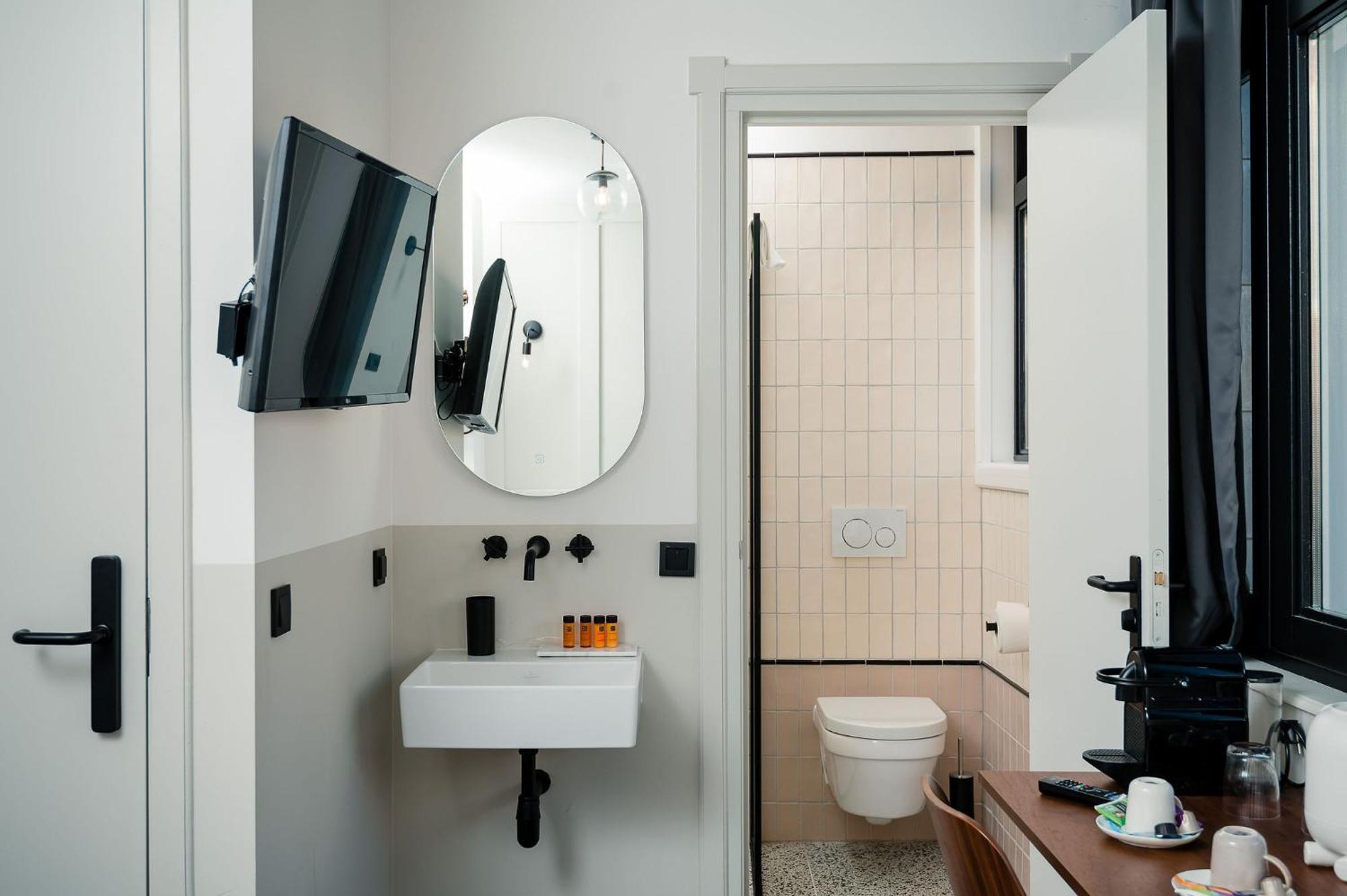 Budget Single Room
