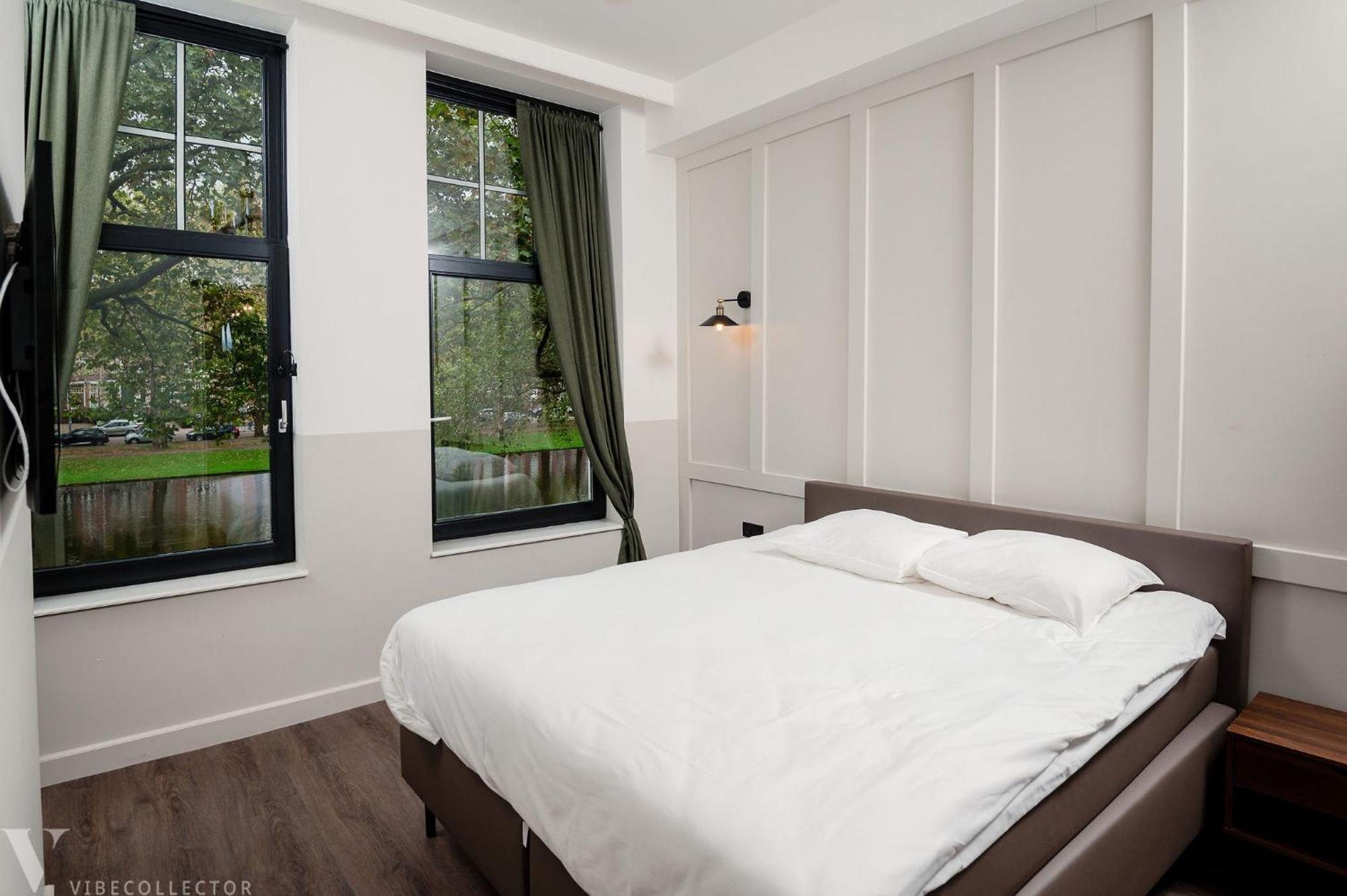 Comfy room Canal View