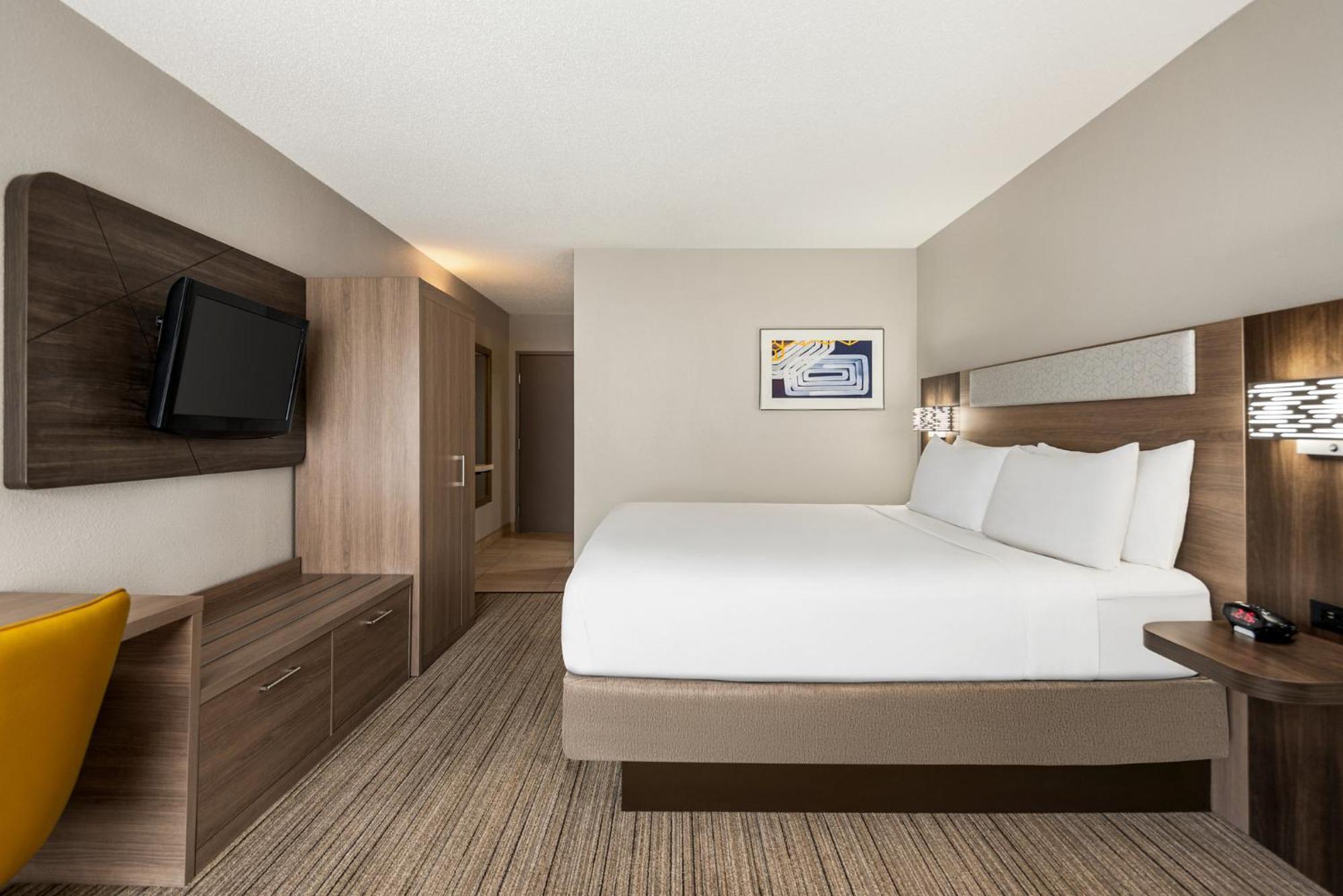 Standard King Room
