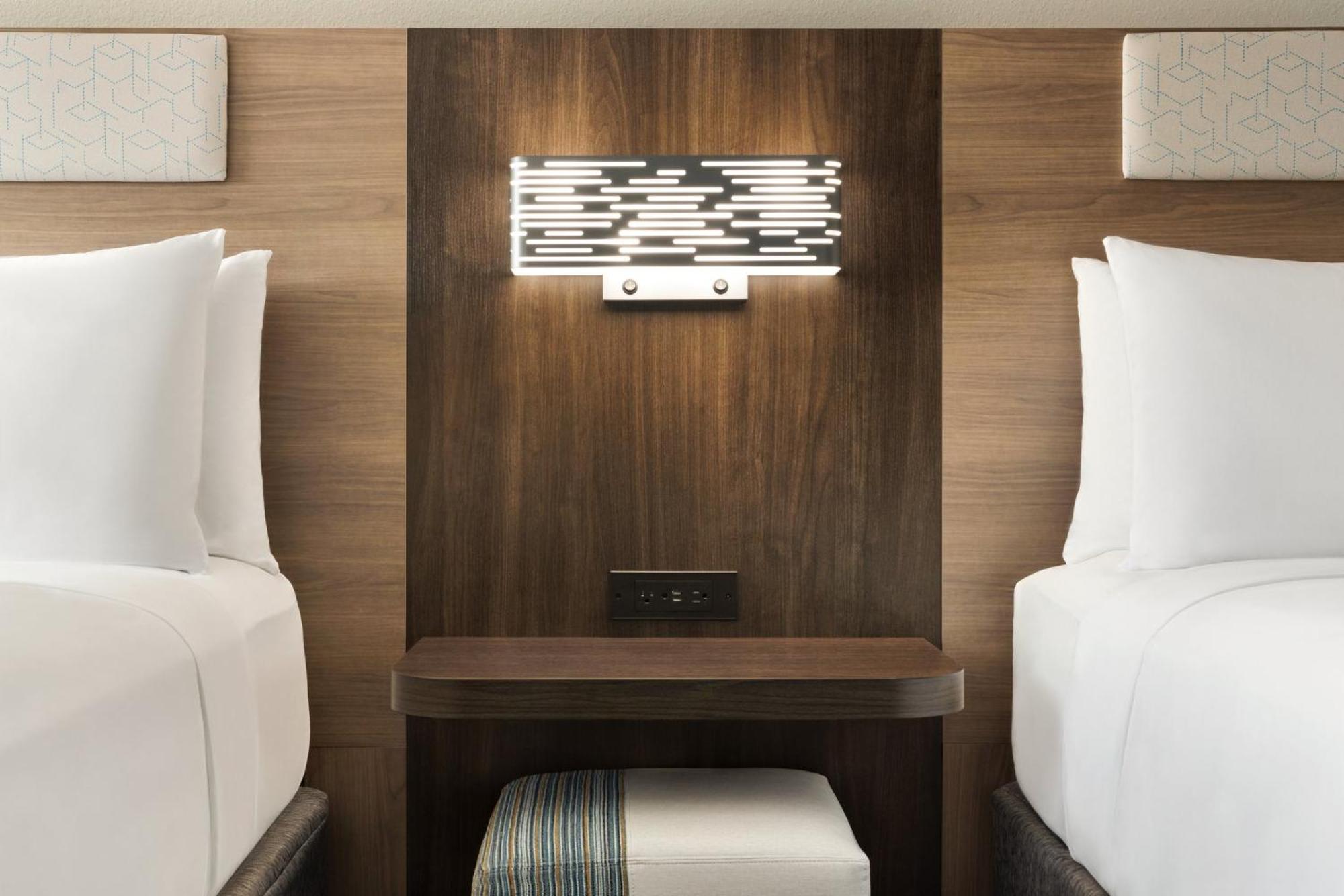 Standard Queen Room Two Queen Beds