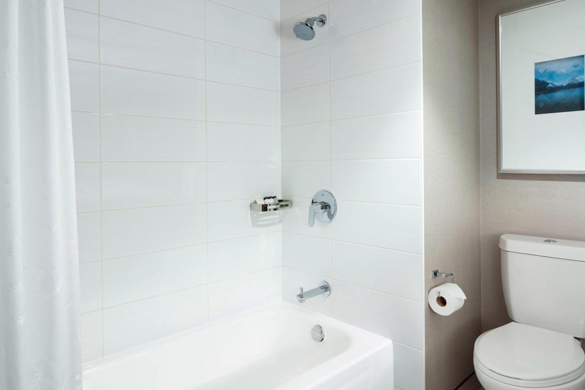 Traditional King Room with Sofa Bed,1605373813:JPEG