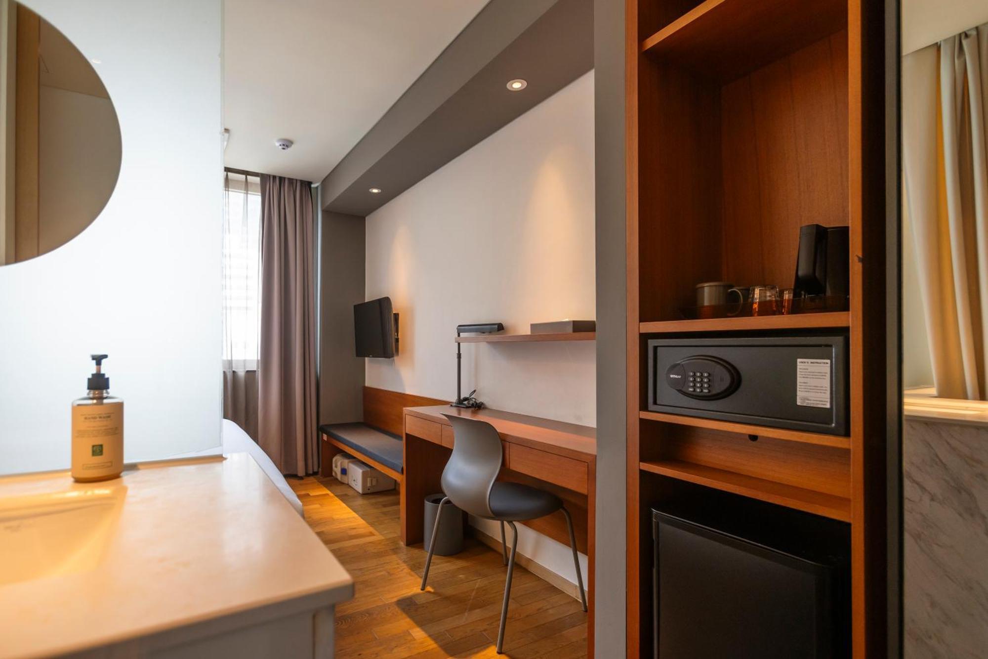 Economy Double Room