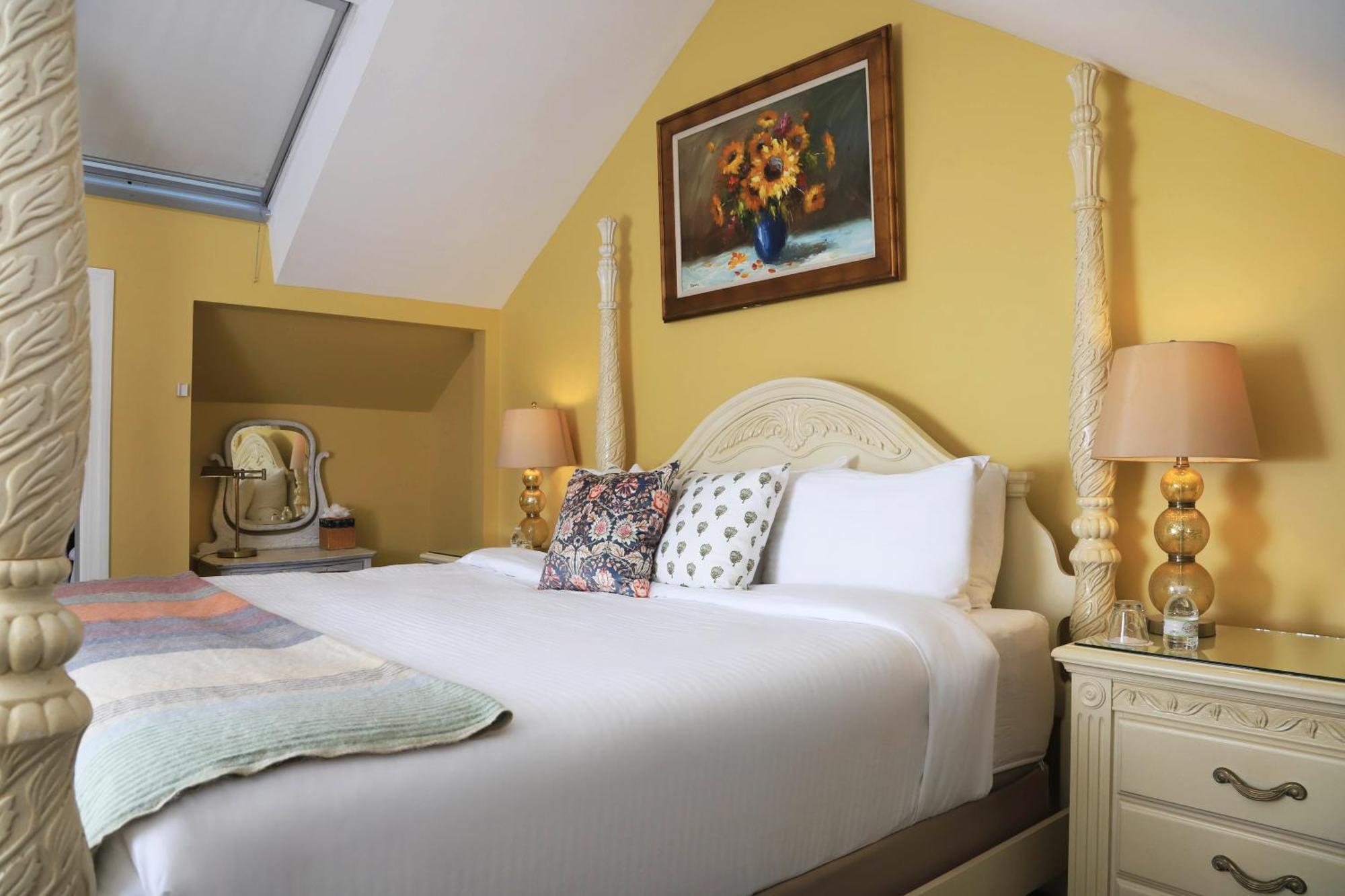 Queen Suite
