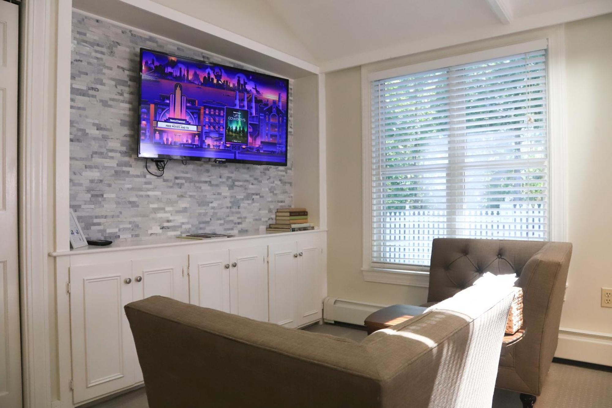 Queen Suite
